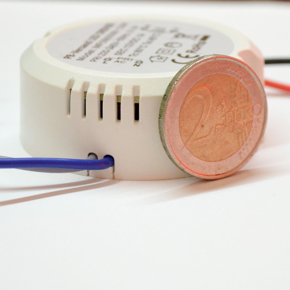 LED Transformer 12 Watt 12 V DC round Circular Light Bulb Transformer Power Supply Driver Ballast Flush-Mounted Box Distribution Box image number 2