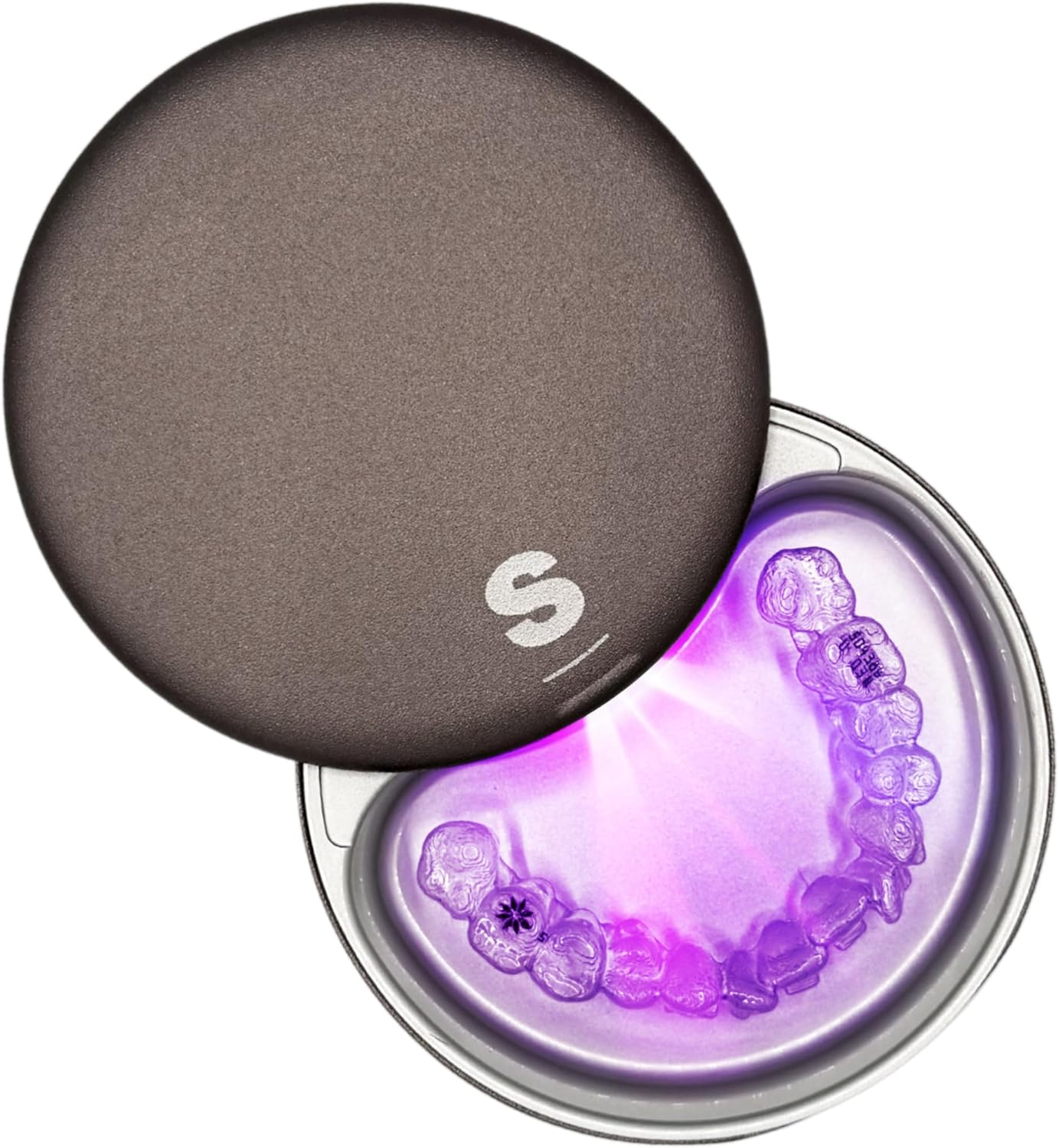 Sonic Go Aligner & Retainer Cleaner Case &ndash; Portable Dental Appliance Cleaner for Aligners, Guards & Toothbrush Heads &ndash; Metal, USB-C, Long Battery Life image number 4