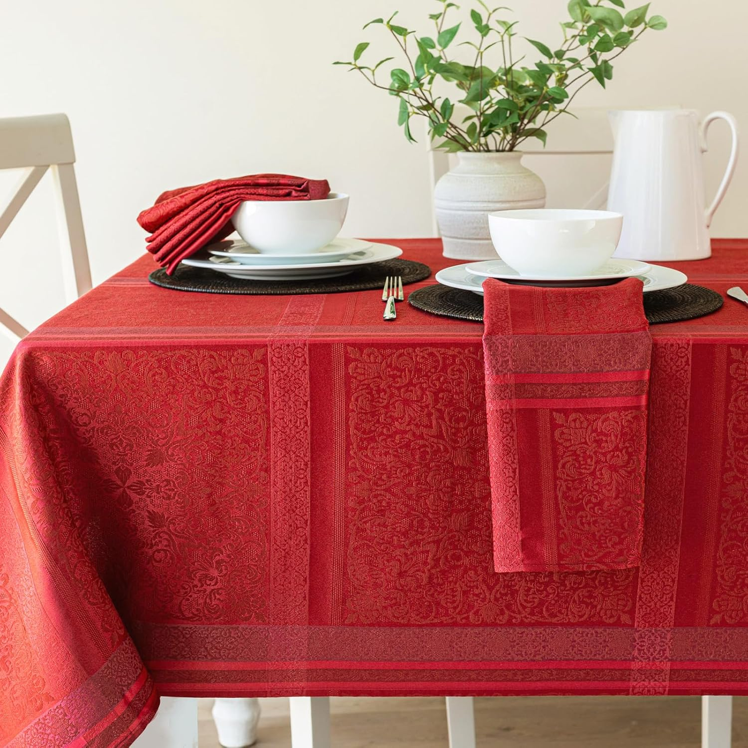 Benson Mills Ravenna Holiday Yarn Dyed Jacquard Fabric Table Cloth, Table Cover, Holiday, Winter and Christmas Tablecloth (60'' X 84'' Rectangular, Ravenna) image number 6