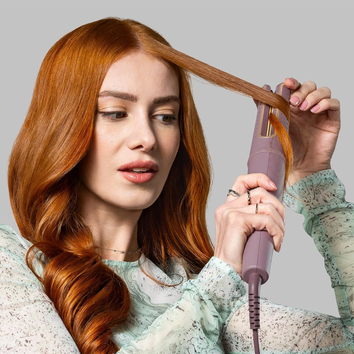 Remington Airvive&trade; Rotating Curling Wand, CI8930AU, Ionic Air Technology, Curl Direction Selector, Ultra-Smooth Ceramic Coating, Ultra-Fast Heat Up image number 3