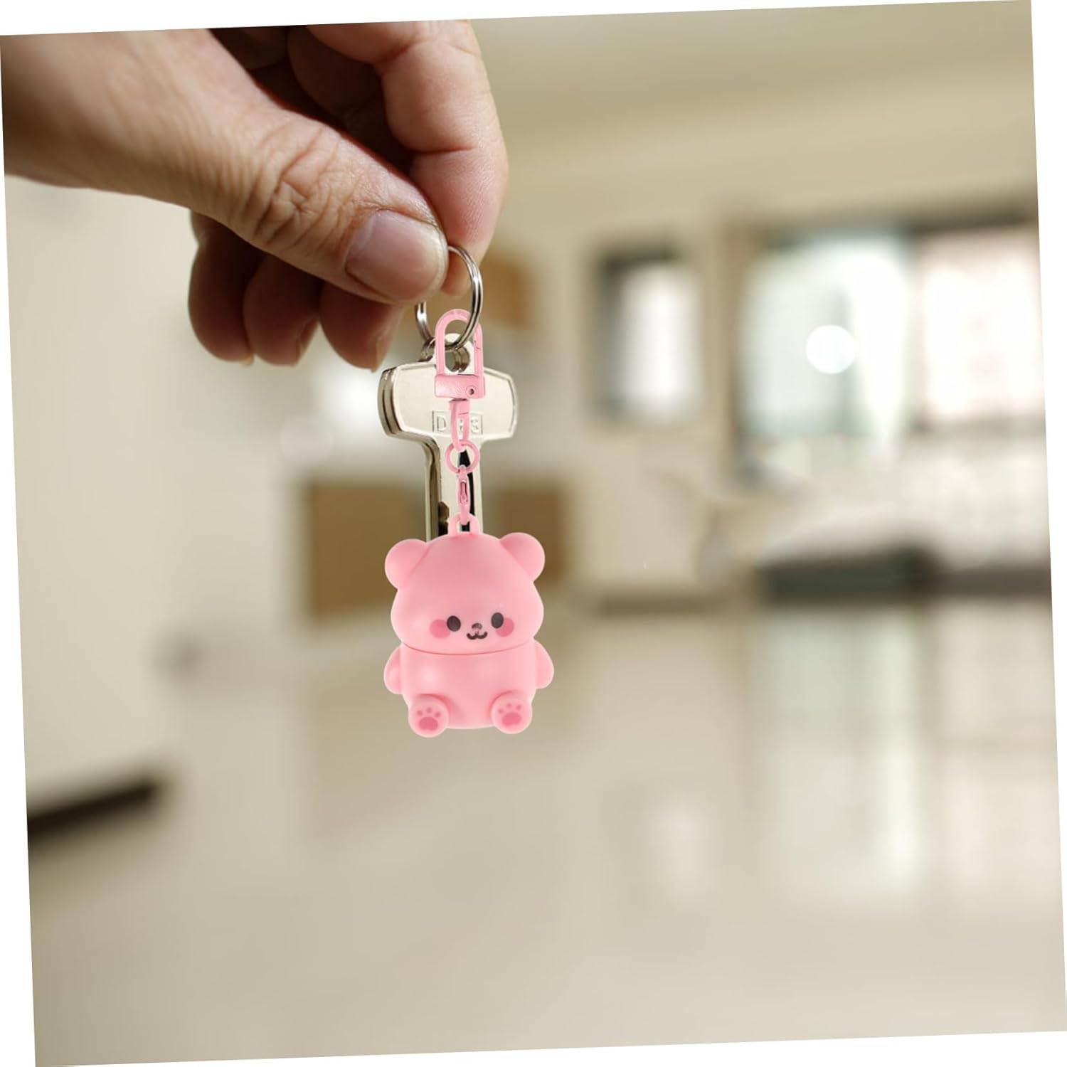 COMPUKAS Bear Lip Balm for Girls Boy Girl Moisturizing Hydrating Lip Balm for Holiday Stocking Stuffers image number 3