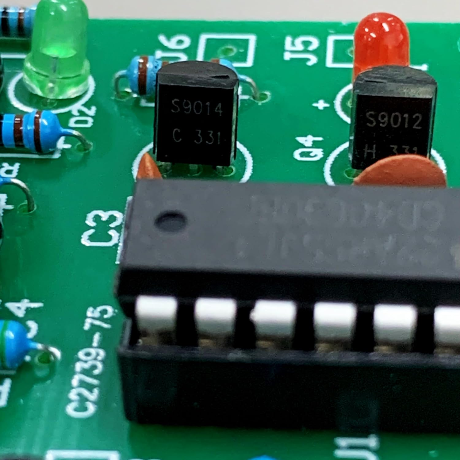 PANMILED 30 Values 600 Pieces Transistor Assortment Kit 2N2222 2N2907 2N3904 2N3906 2N5401 2N5551 S8050 S8550 S9012 S9013 S9014 S9015 A1015 C1815 C945 BC327 BC337 BC547 BC550 BC557 PNP NPN TO-92 image number 3