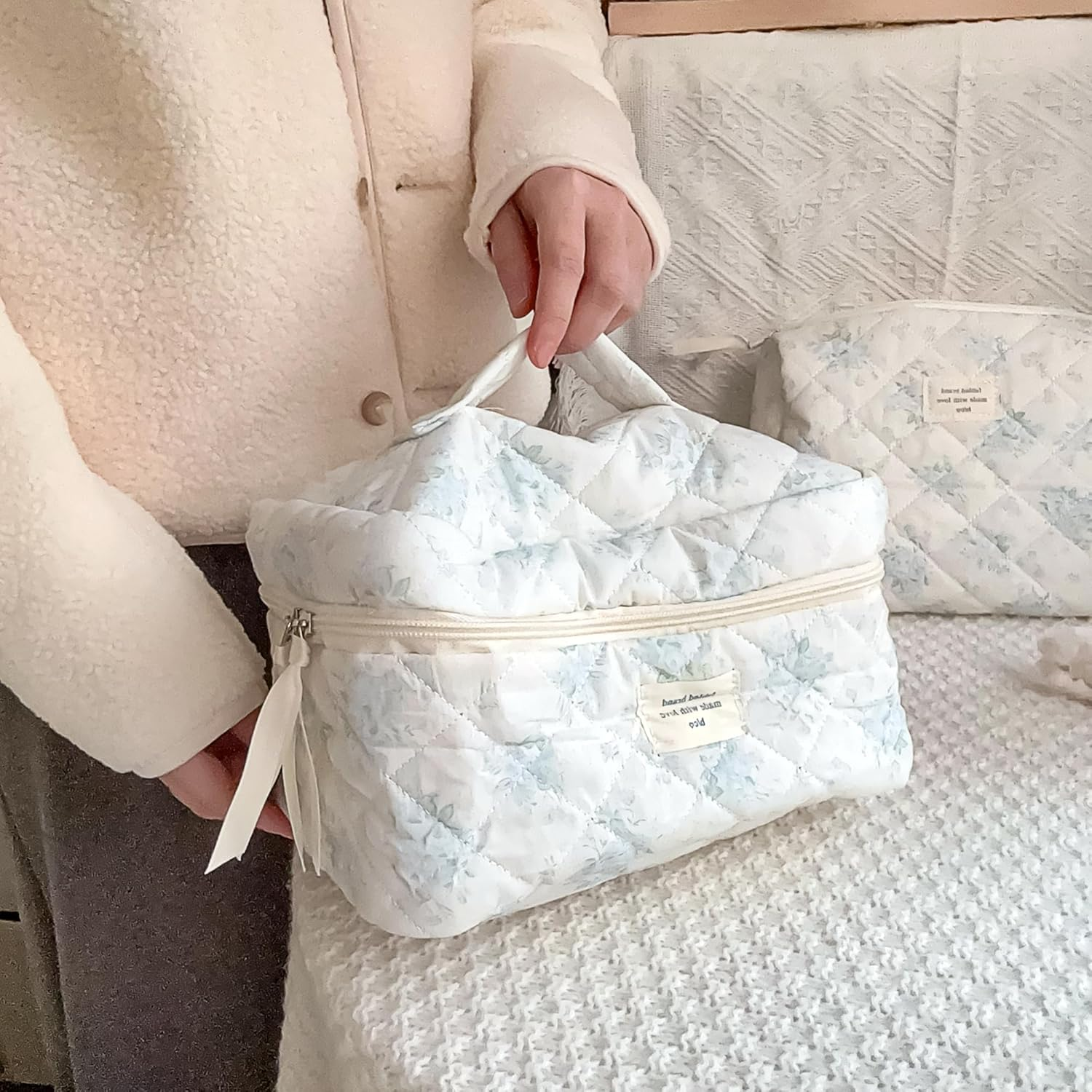 Makeup Bag Large Travel Quilted Cosmetic Makeup Bag Organizer, Floral Cotton Coquette Aesthetic Toiletry Bag for Women Girls, Blue Romantic Rose-L, Floral - Blue Floral image number 7