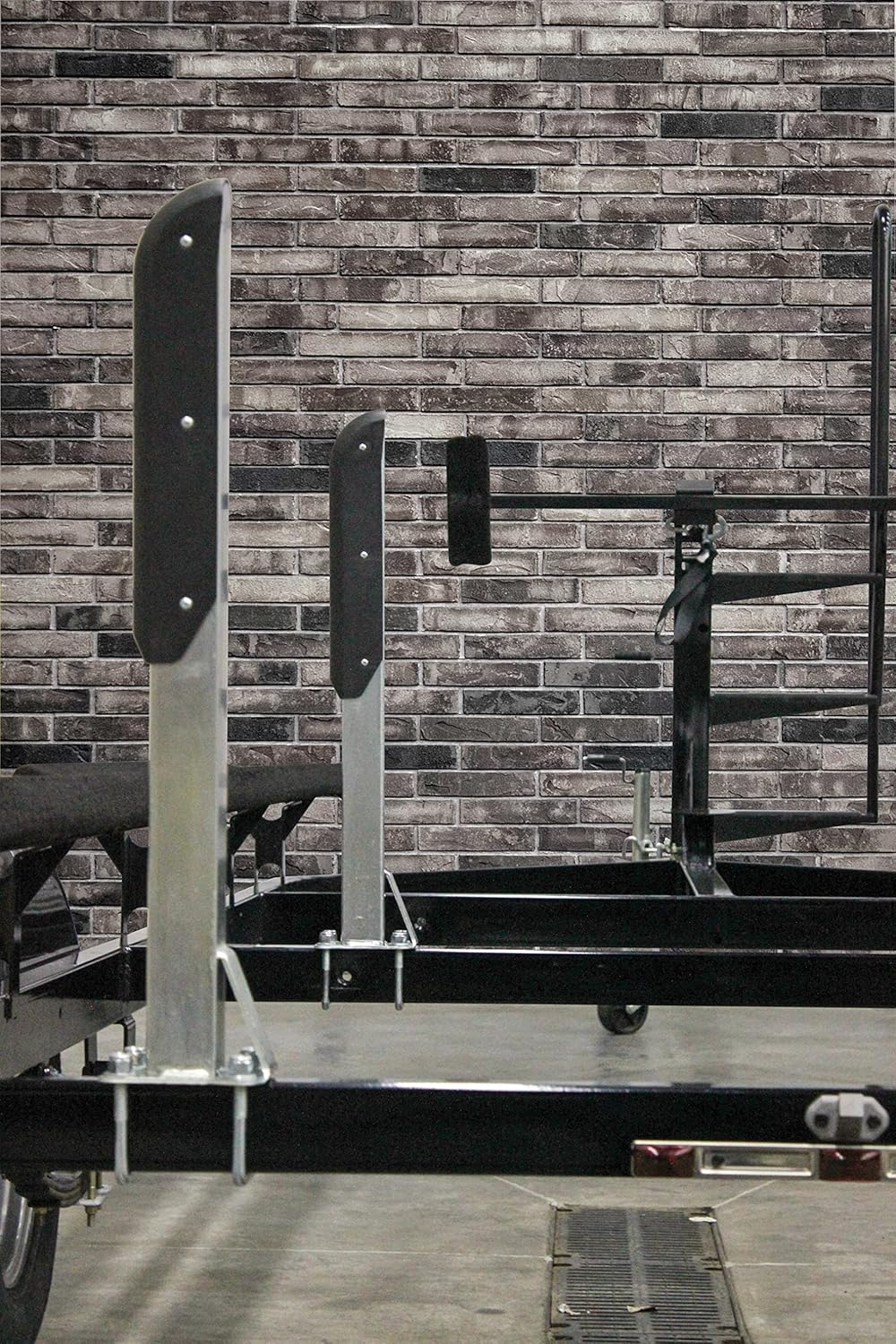 Extreme Max 3005.3787 Heavy-Duty 30" Pontoon Trailer Guide-Ons with Non-Marking Coating for 3" Trailer Frames - Includes 2 Guide-Ons image number 4