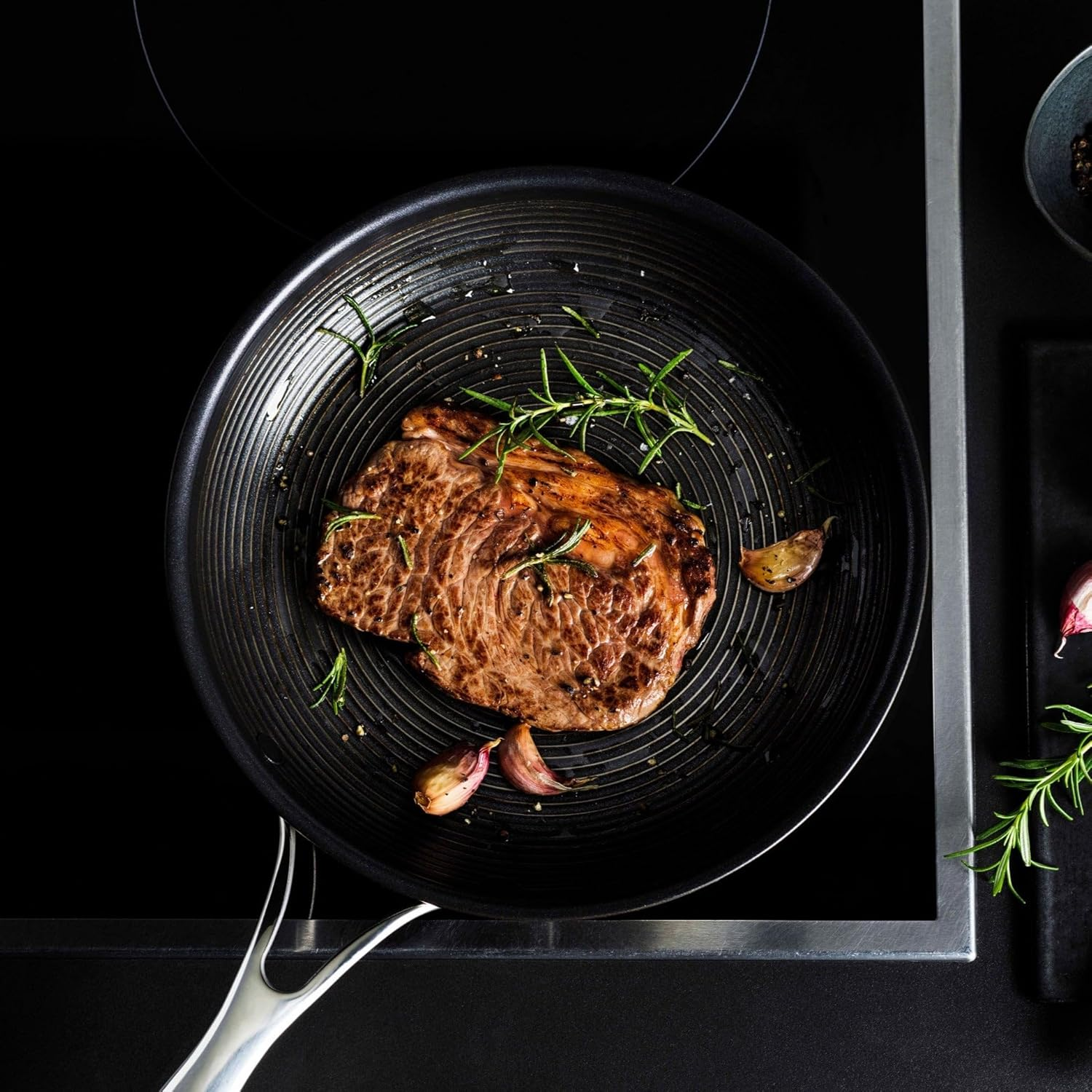 Circulon C-Series Hybrid Clad Stainless Steel Frypan 25Cm, Nonstick Induction Skillet, Steelshield Technology, Metal Utensil Safe, Oven & Dishwasher Safe, Silver image number 3