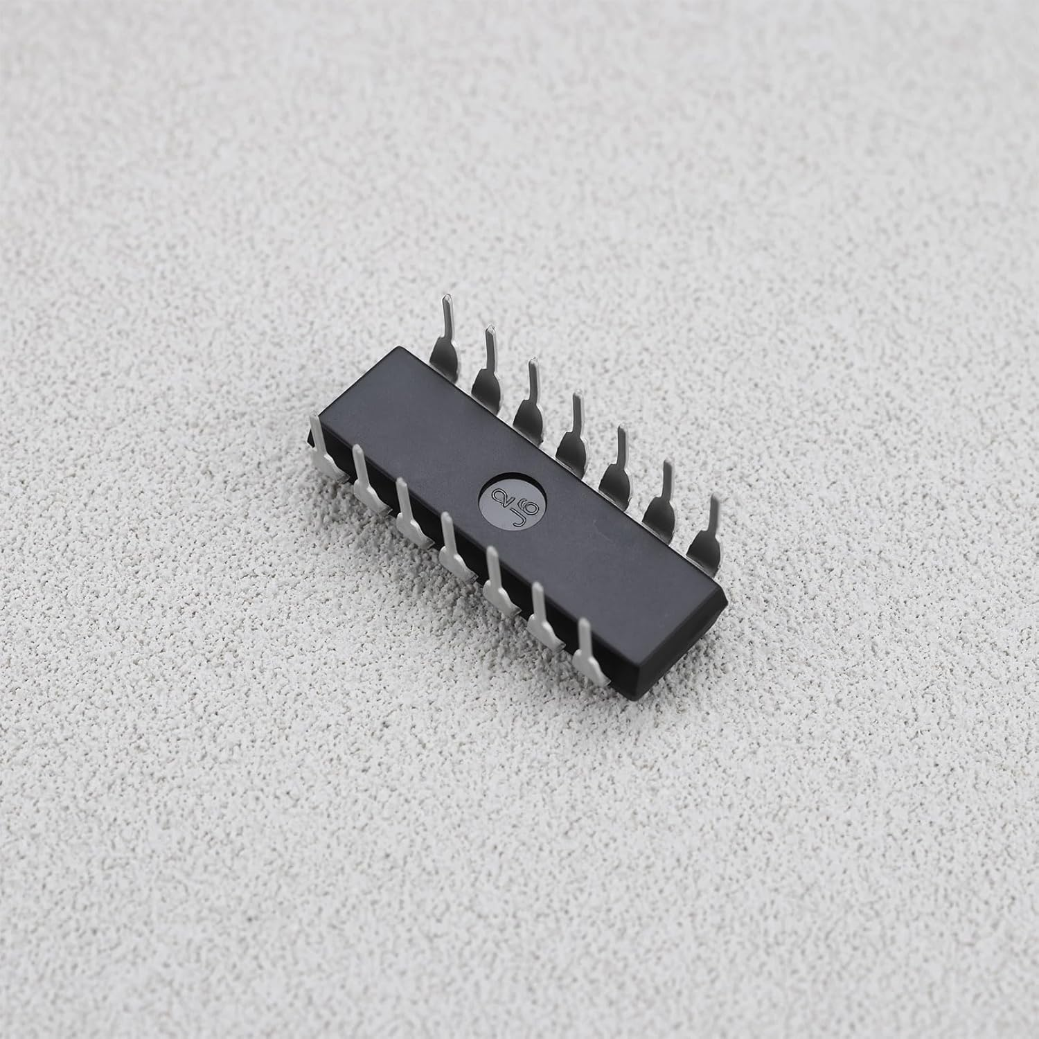 Emsea 20Pcs SN74HC14N 6-Channel Schmitt Trigger Inverter IC Chip DIP14 for Breadboard image number 3