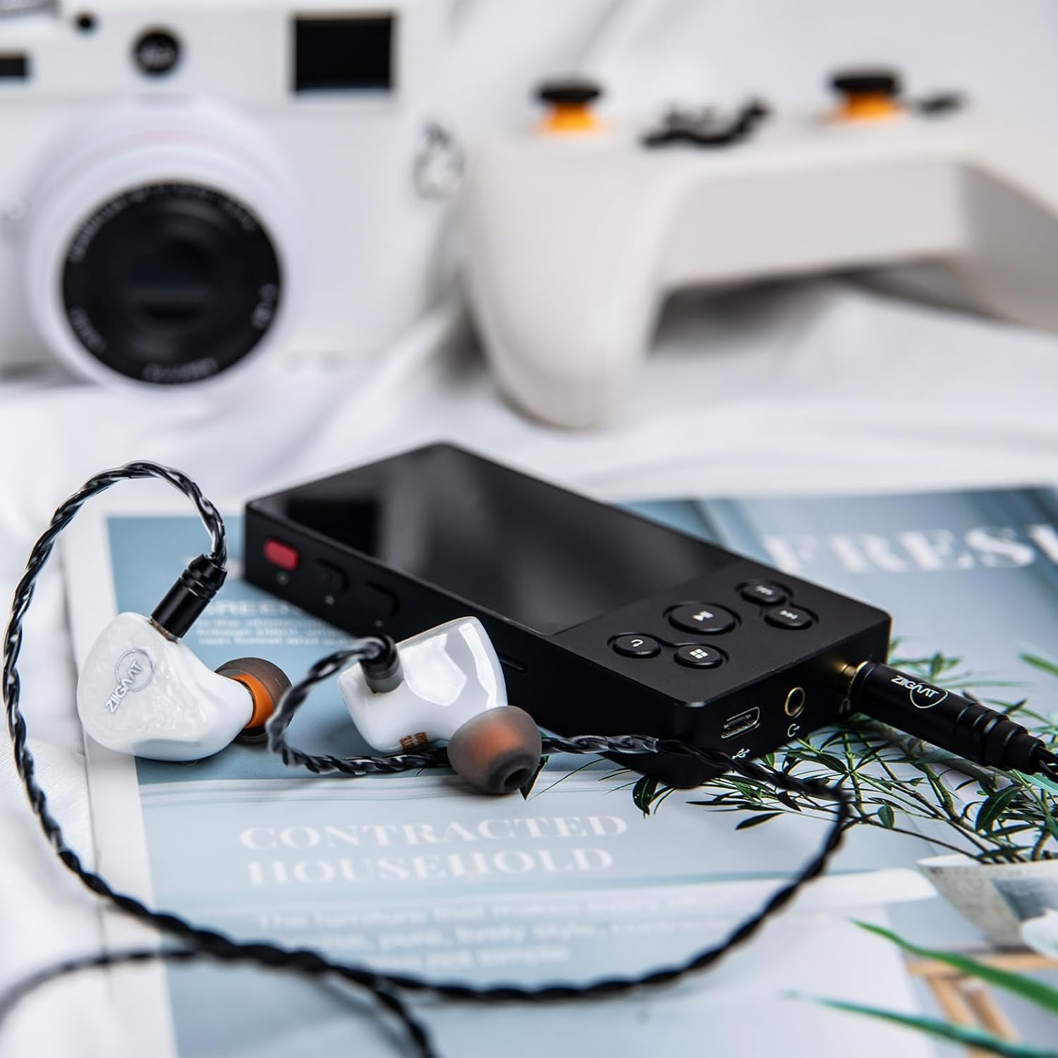 Ziigaat X Fresh Reviews Arete in Ear Monitor, 1DD+4BA Hybrid Earphone IEM, Wired Gaming Earbuds, Studio Monitor Tunning, with Detachable IEM Cable for Musician Audiophile (White) image number 1