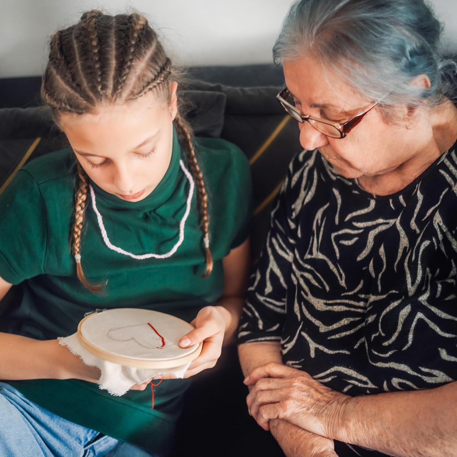 Caydo 6 Pieces 6 Inch Embroidery Hoop with Metal Screw, round Embroidery Hoops Set, Bamboo Cross Stitch Hoop Ring, Embroidery Frames for Art Craft Sewing, Home Ornaments image number 1