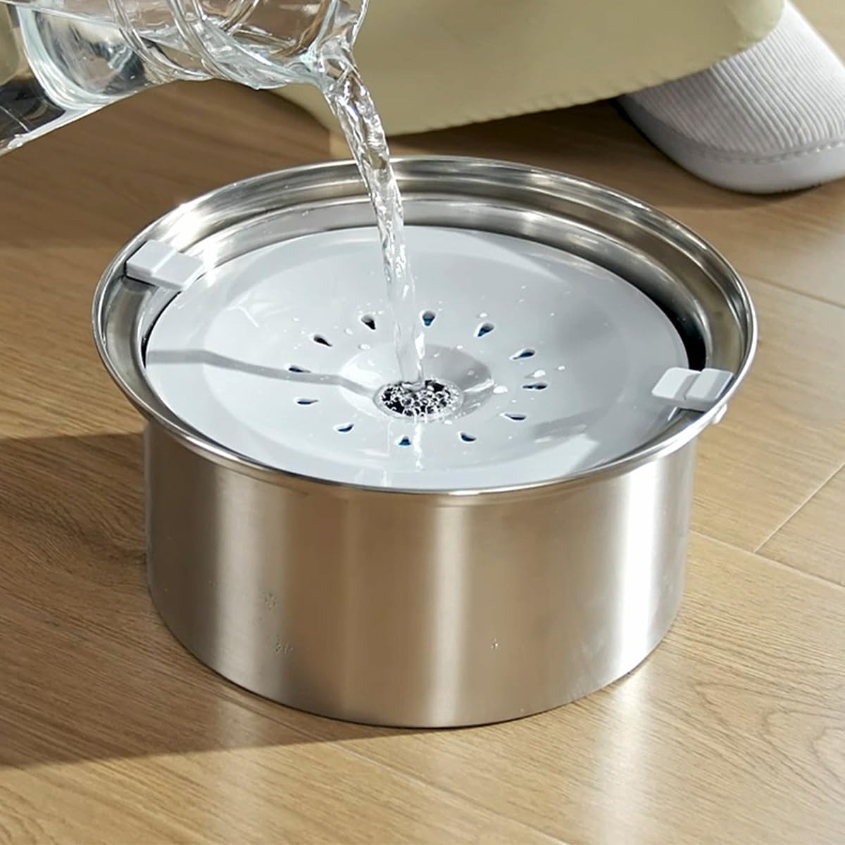 Enwye Water Bowl for Dogs, Leak-Proof, for Dogs, Large Capacity, Slow Drinking, Splashproof, No Mess, Non-Slip, for Puppies, Cats and Pets image number 5