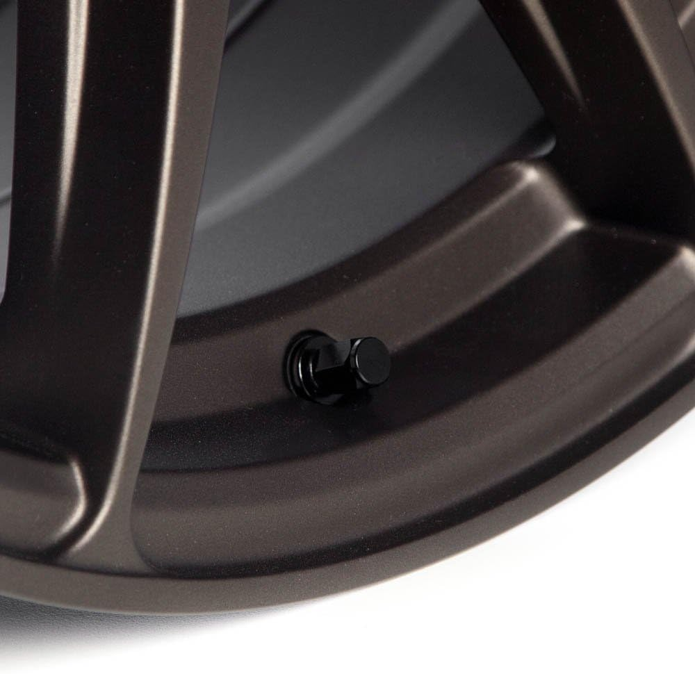 Circuit Performance VS33 Shorty Black Bolt-In Valve Stems (Set of 4)