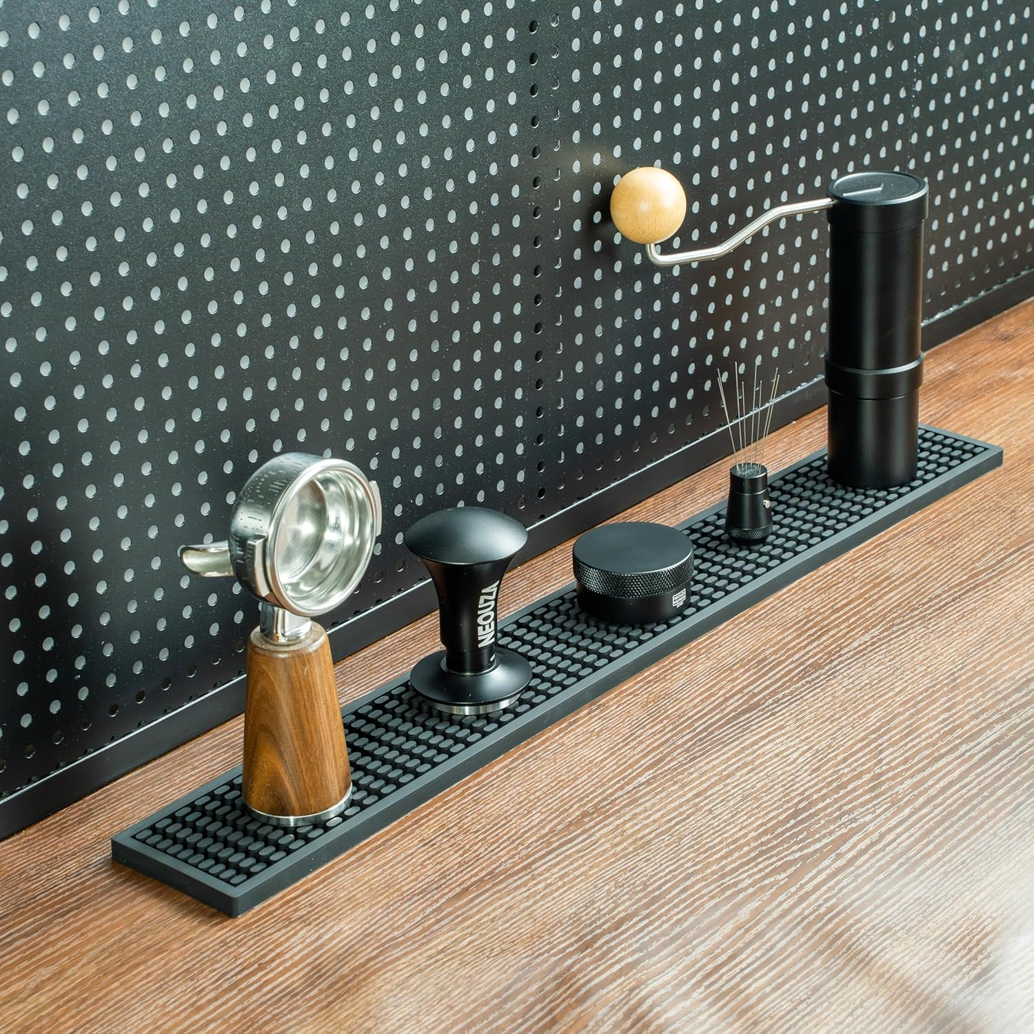 NEOUZA Silicone Bar Mat for Countertop, Heat-Resistant and Spill-Proof Bartending Mat, Modern Minimalist Style Cup Coaster for Home Bar and Coffee Bar (60&times;38Cm/Combined/Black) image number 5