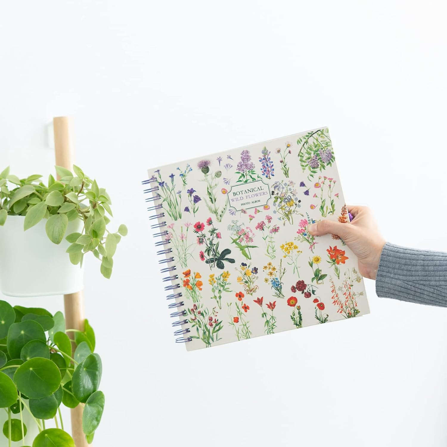 Grupo Erik Photo Album Scrapbook Wild Flowers | 10.2 X 10.2 Inch - 26 X 26 Cm, 40 Pages, Hardcover Scrap Book, Memory Book Journal | Gifts for Travellers - Hokusai image number 6