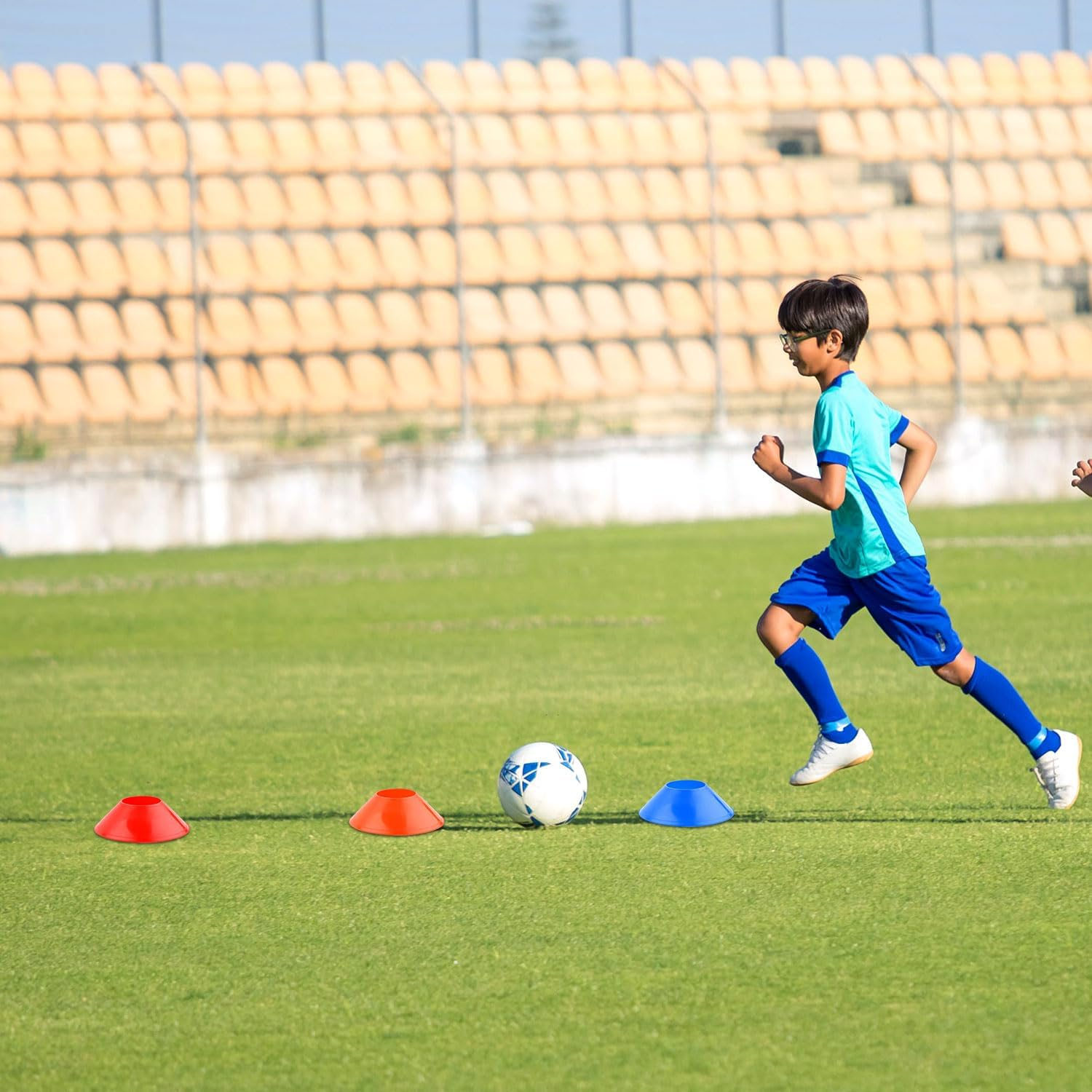 25Pcs Soccer Cones for Sports Training, 5 Inch Mini Football Cones with Mesh Bag, Flexible Agility Practice Cones Drills Training Plastic Cones for Basketball Sports Games Kids Skating - Red image number 4