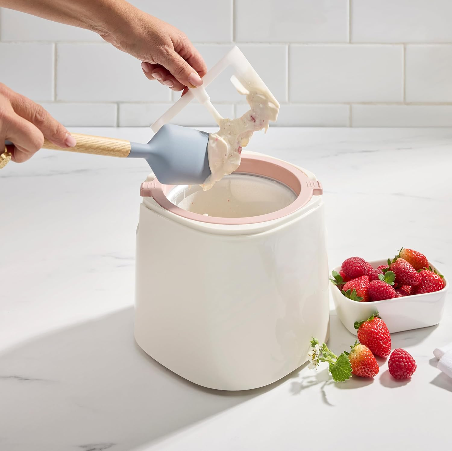 Davis & Waddell Digital Ice Cream Maker Cream 1.4L 18.8X18.8X21.6Cm - Easy Homemade Desserts, Fast Freezing, Digital Display for Ice Cream Sorbet and Gelato Making at Home image number 5
