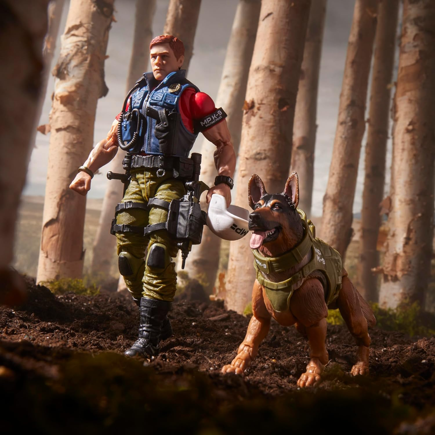 G.I. Joe Classified Series #157, Christopher Law Lavigne & Order, Collectible 6 Inch Action Figure & German Shepherd Dog Figure with 14 Accessories image number 3