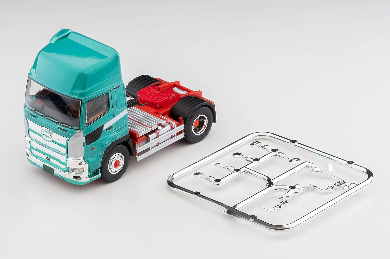Tomica Limited Vintage Neo 1/64 Lv-N298A Hino Profia Tractor Head Green Finished Product image number 3