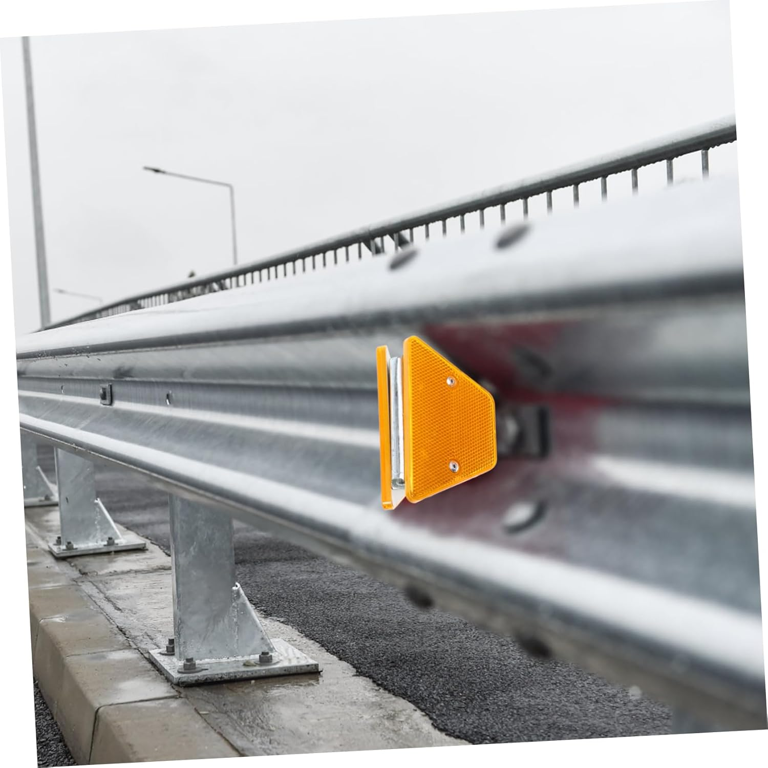 CHILDWEET 2Pcs Sturdy Road Reflectors for Guardrail Delineators Reflective Road Markers Night Safety Indicators