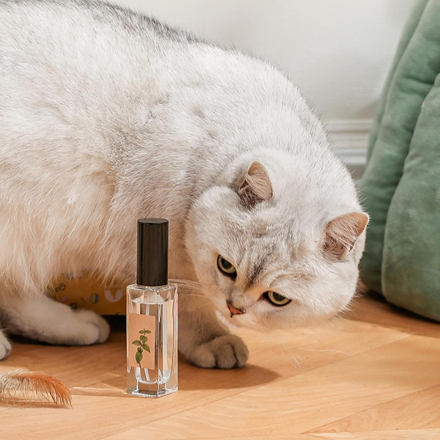 Catnip Spray for Cats,Catnip Attractant Spray - Training Aid Liquid Mist for Cats, Safe Scratching Spray Mist for Nest, Post, Toys image number 1