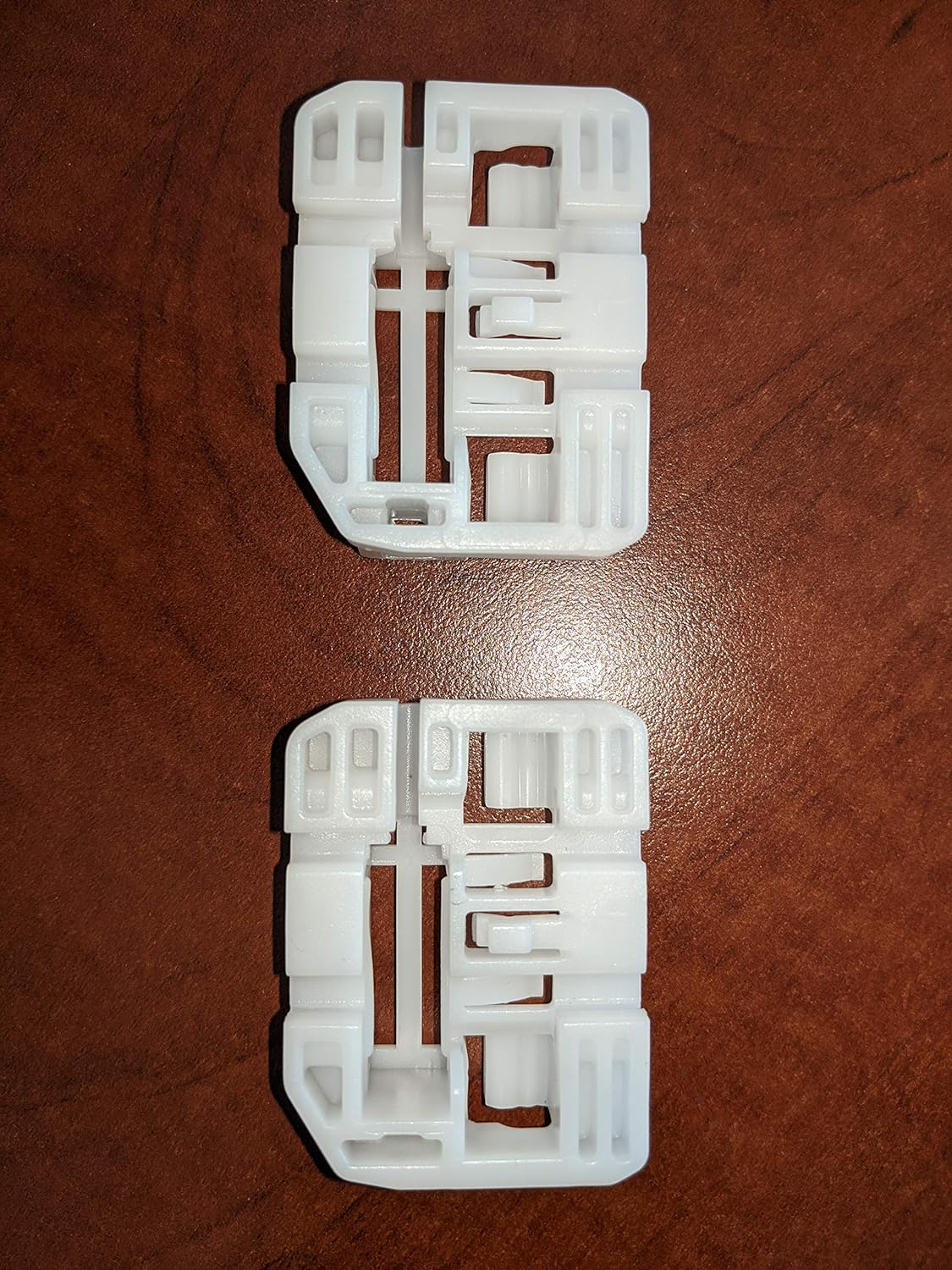 Window Regulator Repair Clips (2) Front LEFT for Hyundai Elantra I30 image number 2