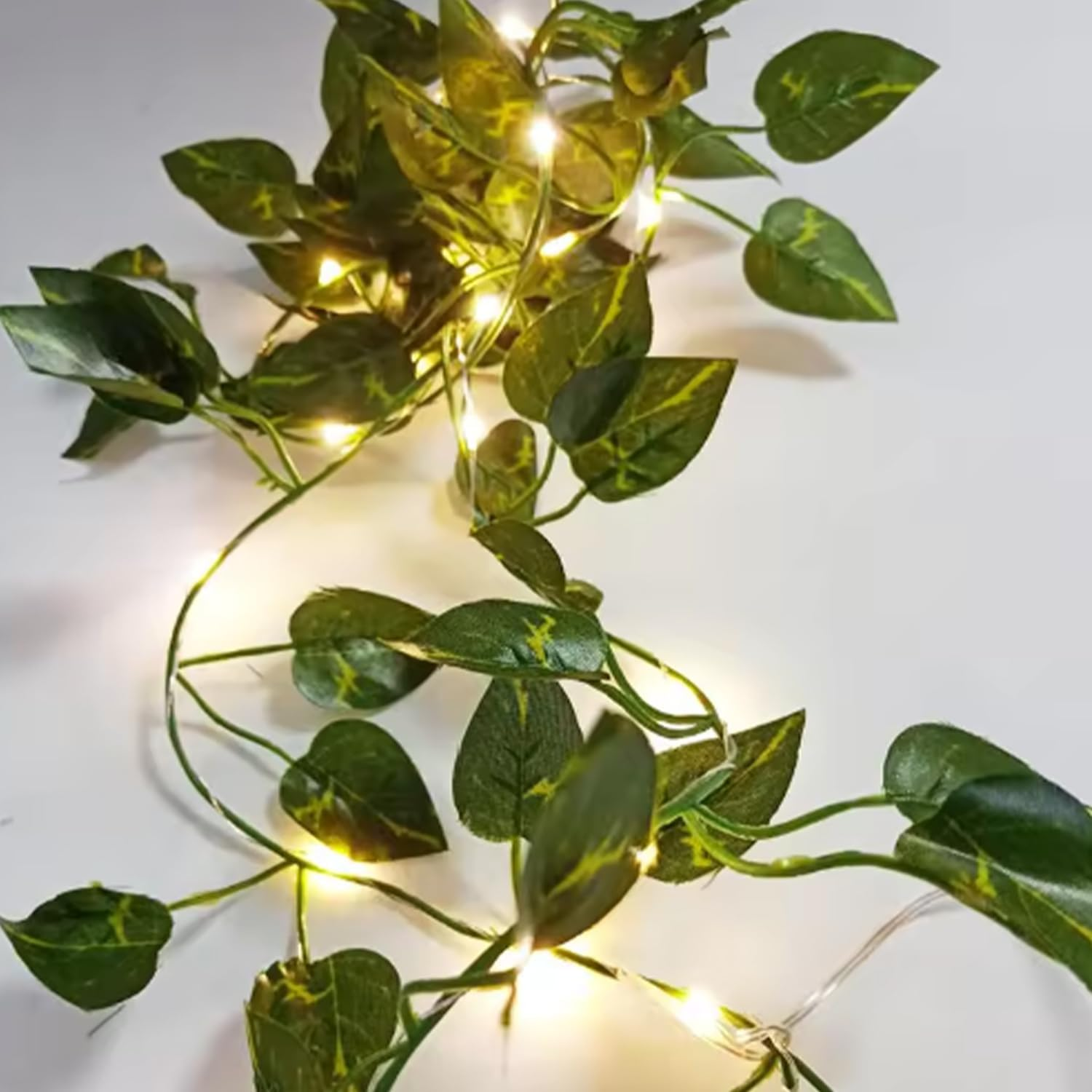 Roczential 5M 50LED Leaf Light String, Vine Light Battery Powered Green Leaf Garland Maple Leaf Fairy Lights for Indoor and Outdoor Decoration Garden Wedding Home Decor image number 3