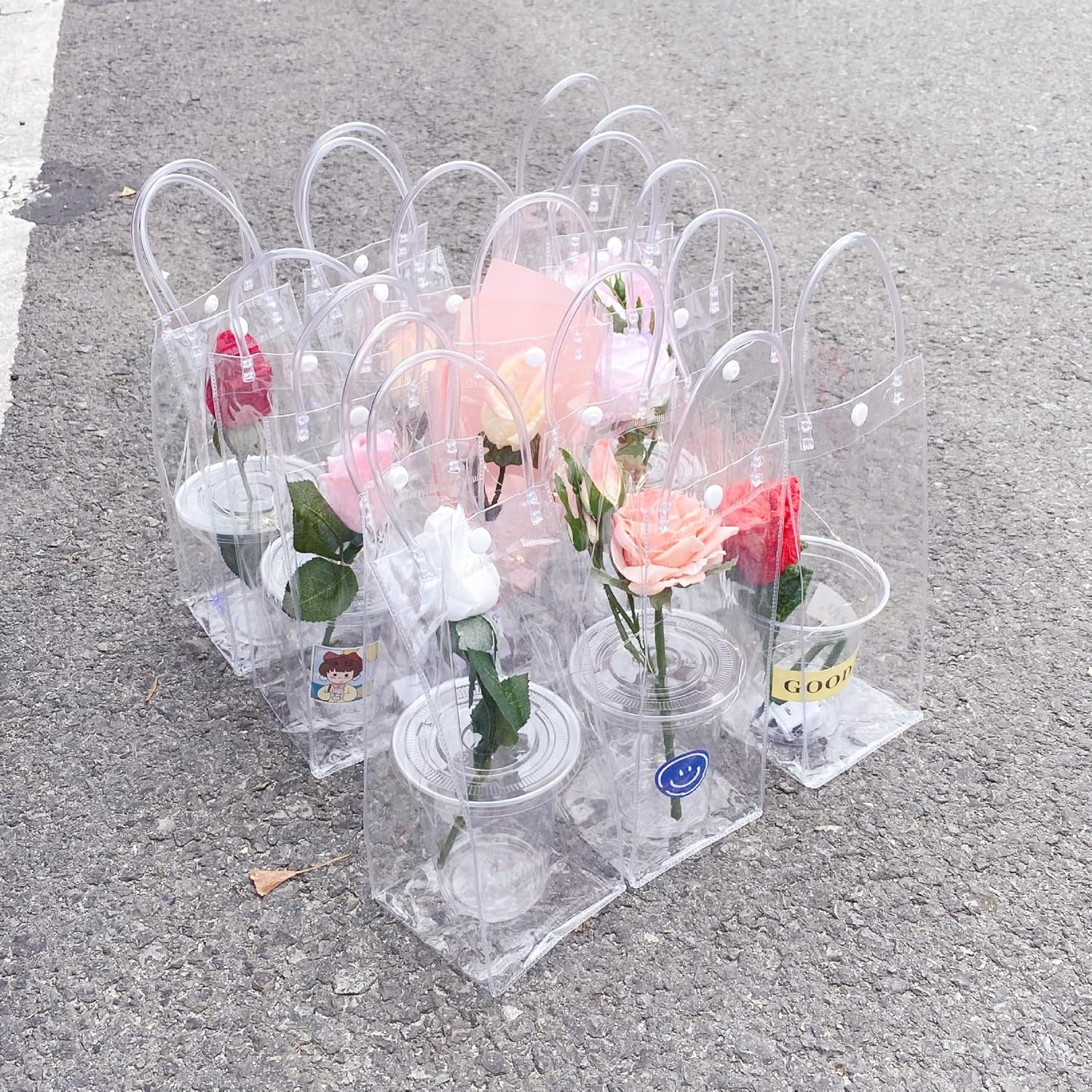 RJDJDLXM 30 Pack Clear Plastic Gift Bags with Handles, Reusable PVC Multipurpose Tote Bags for Party Favors, Goodie Storage, Snacks, Stationery & Cosmetics(23X17X7Cm) image number 5