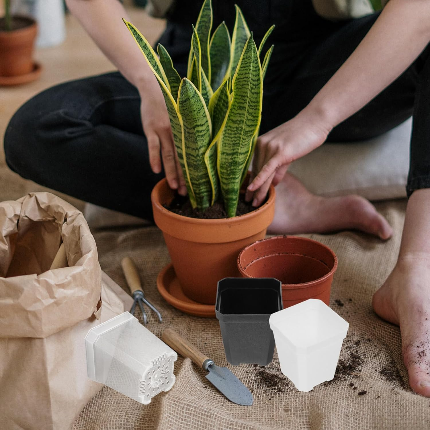 HANABASS 20Pcs Nursery Pots for and Plants Drainage for Optimal Growth and Lightweight for Indoor and Outdoor Gardening image number 6