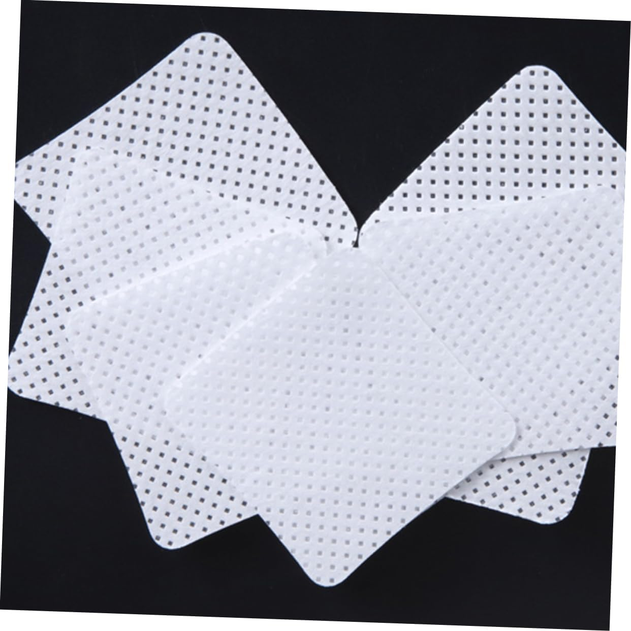 400Pcs Cleaning Pads Grafting Eyelash Cosmetic Nail Wipes Nail Polish Remove Pads for Makeup Removal and Polish Remover Usage