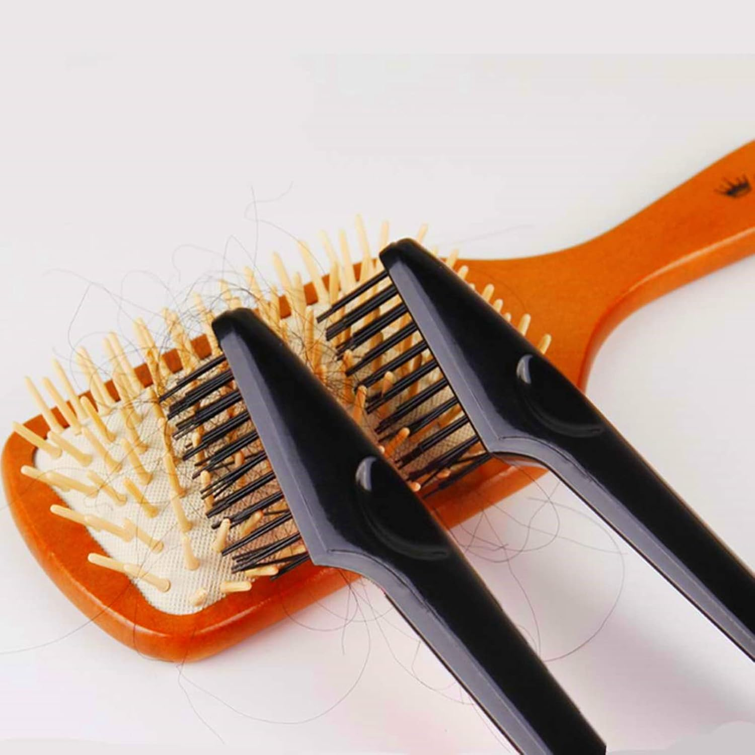 Pack of 4 Hair Brushes Cleaning Tool Comb Cleaning Brush Comb Cleaner Brush Hair Brushes Cleaner Mini Hair Brushes Remover for Removing Hair Dust for Home and Salon Use image number 1