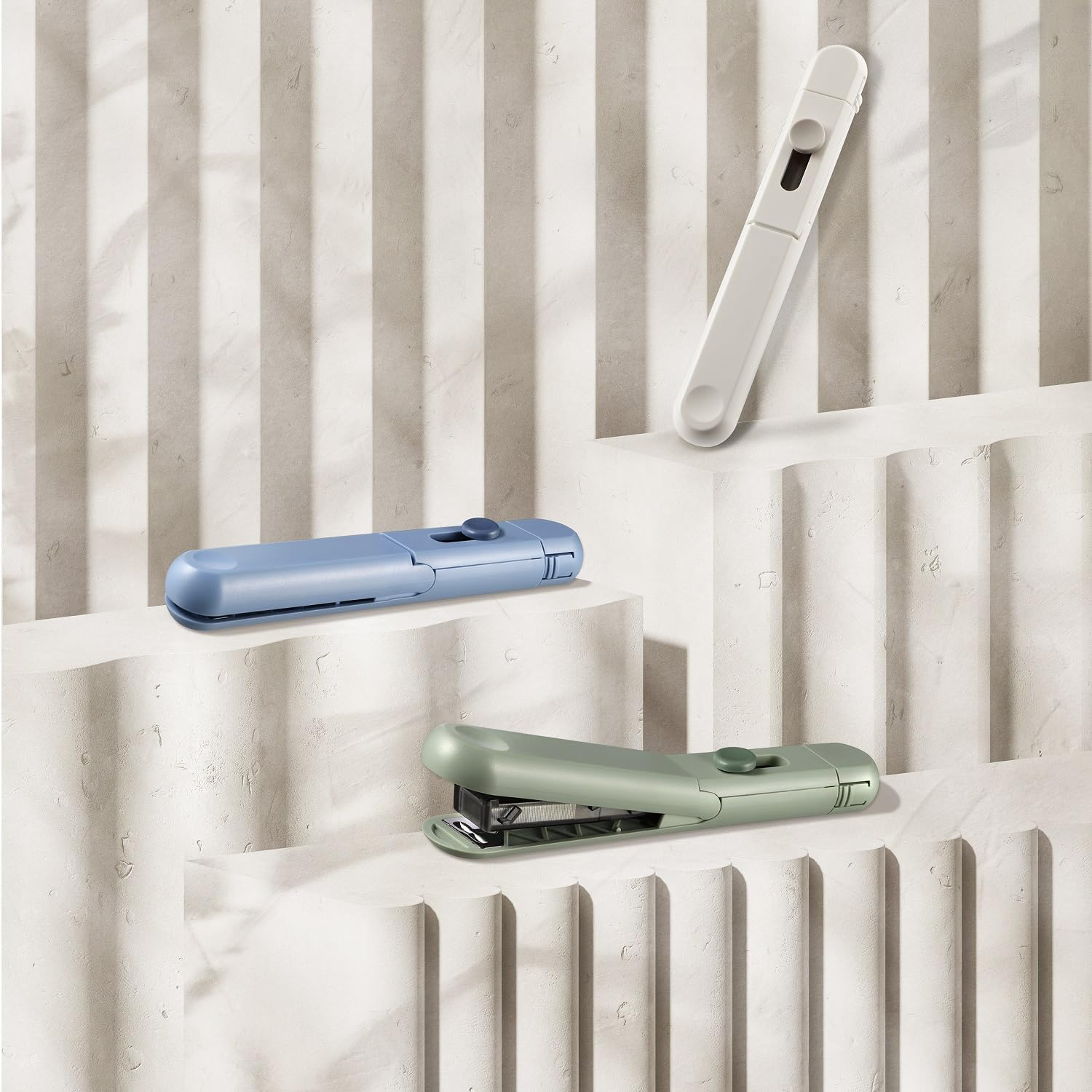 Max HD-10SK/W Stapler Stick Type Motik Dull Color White - Blue (Navy Blue) image number 4