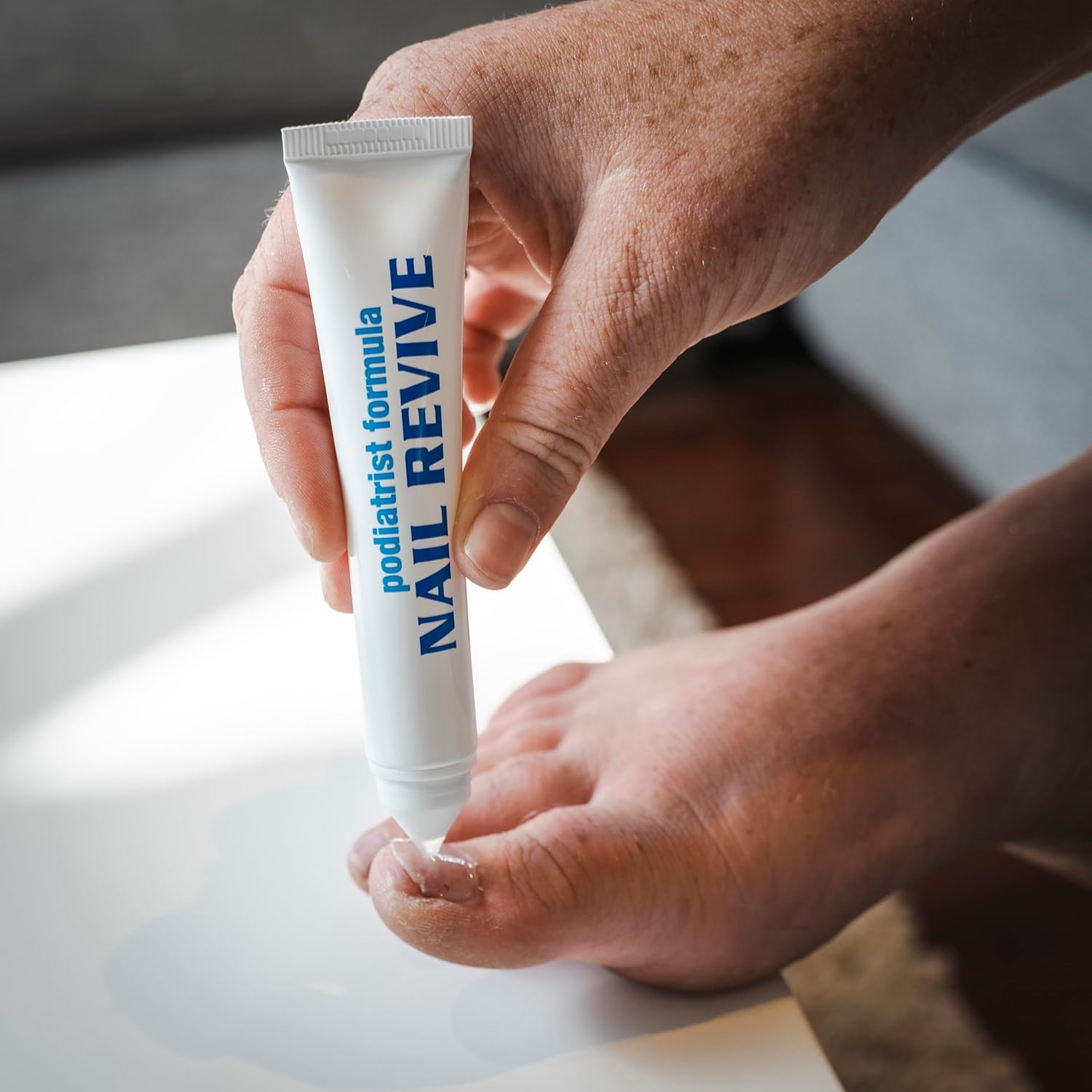 Ozhealth Podiatrist Formula Nail Revive, 20Ml | Fast-Acting Fungal Nail Treatment for Discoloured Nails image number 4