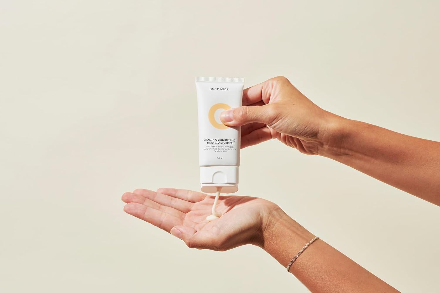 Skin Physics Vitamin C Brightening Daily Moisturiser 50Ml &ndash; Hydrating Cream with Hyaluronic Acid, Ceramides & Kakadu Plum &ndash; Targets Dry Skin, Fine Lines & Uneven Texture image number 6