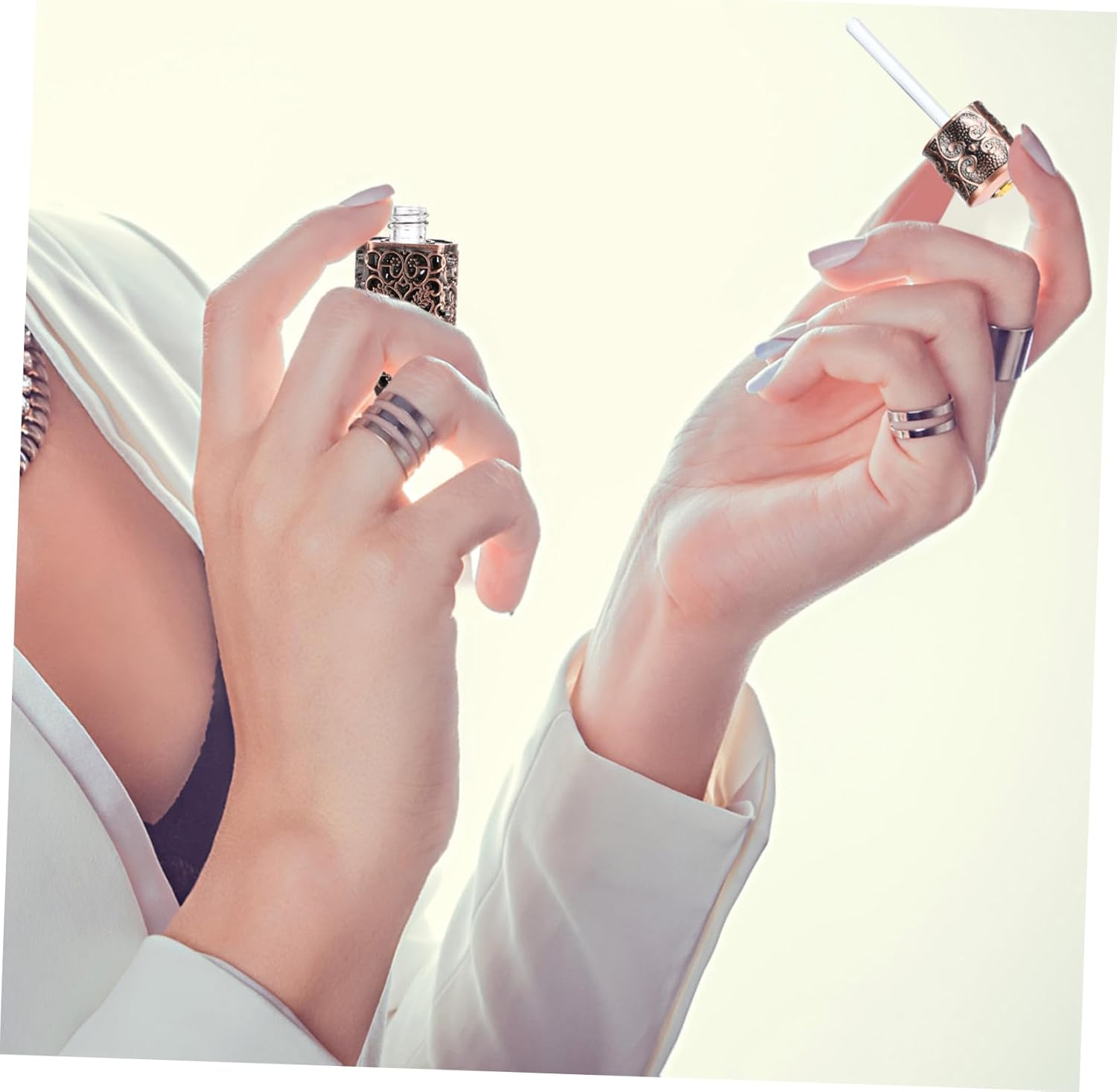 Perfume Bottle Metal Glass Hollow Flower Design Travel Spray Bottle for Essential Oil and Cosmetic Use - Golden image number 4