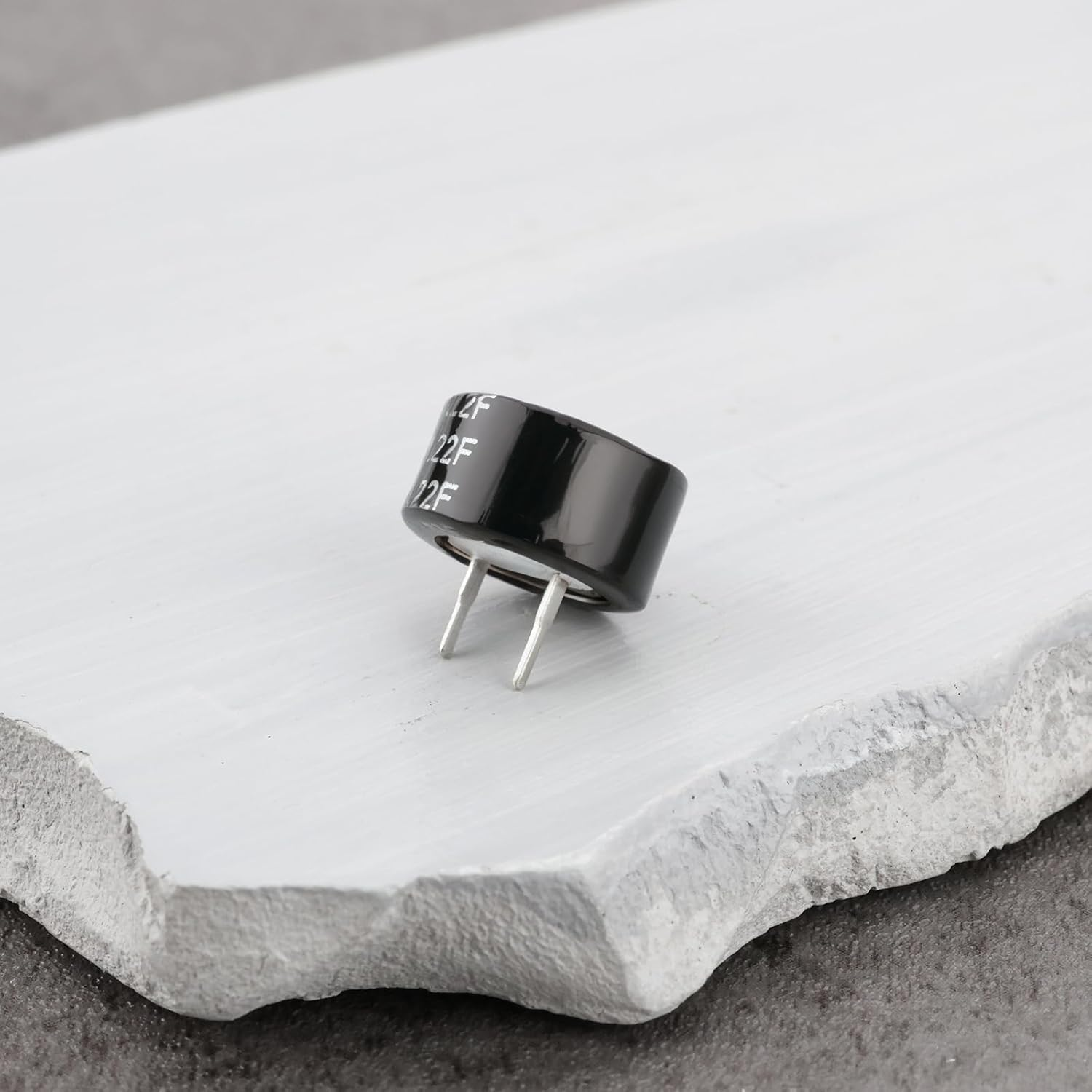 SING F LTD 5Pcs 0.22F 5.5V Super Capacitor Type-C Suitable for New Energy Electric Vehicles Rail Transit Consumer Electronics Power Systems (Pitch 5.08Mm) image number 4