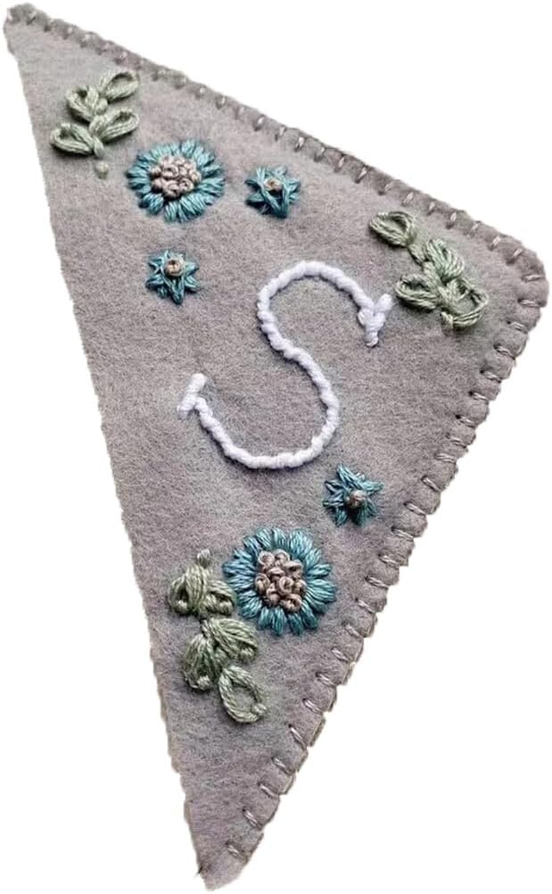 Stylish and Practical Hand Embroidered Corner Bookmark Gift Cloth Functional Decoration Book Lovers Sleek for Students, Autumn, A