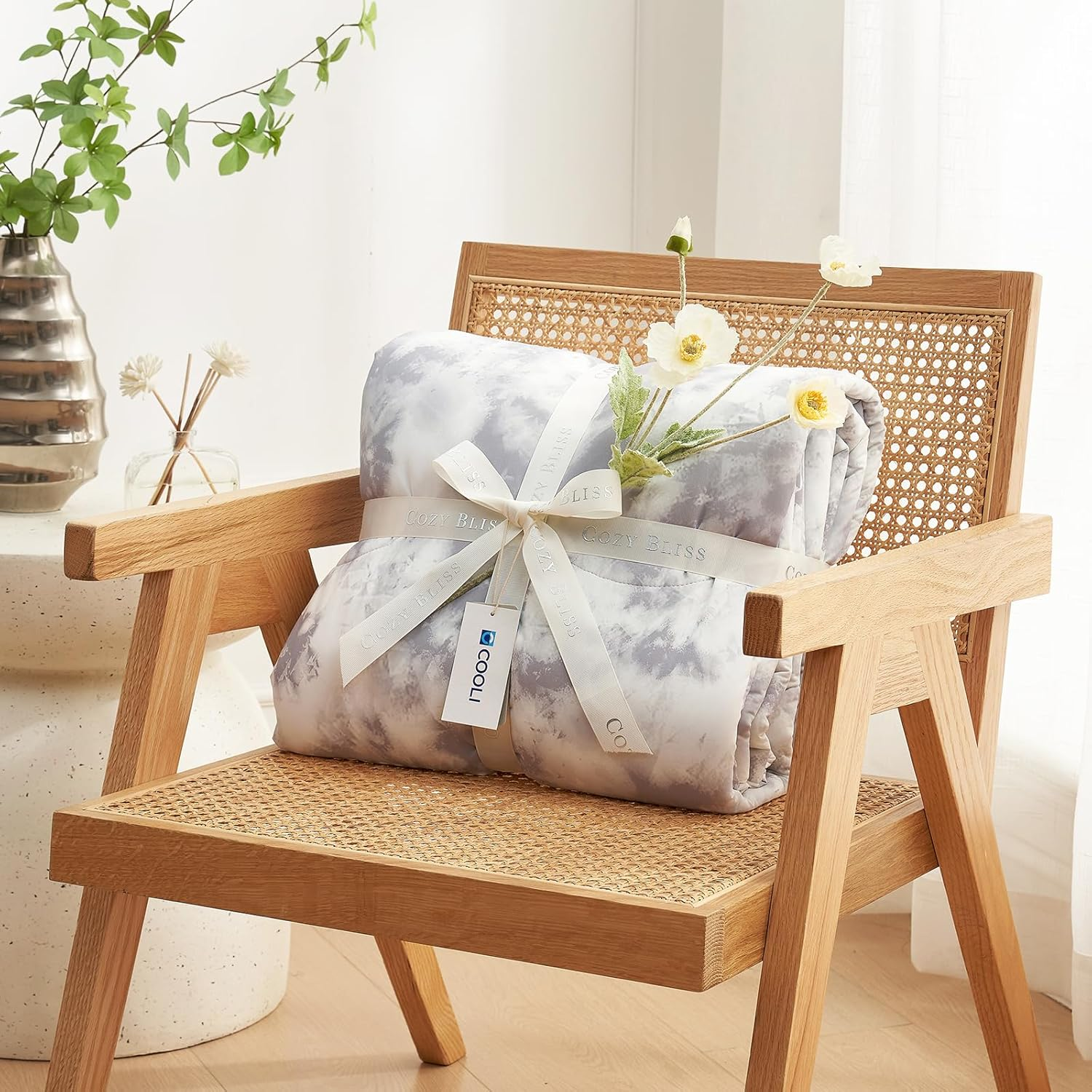 Cozy Bliss Cooling Comforter Queen Size, Cooling Blankets for Hot Sleepers and Night Sweats, Tie Dye Grey Summer Comforter for Queen Size Bed, Breathable Soft Lightweight Silk Smooth image number 7