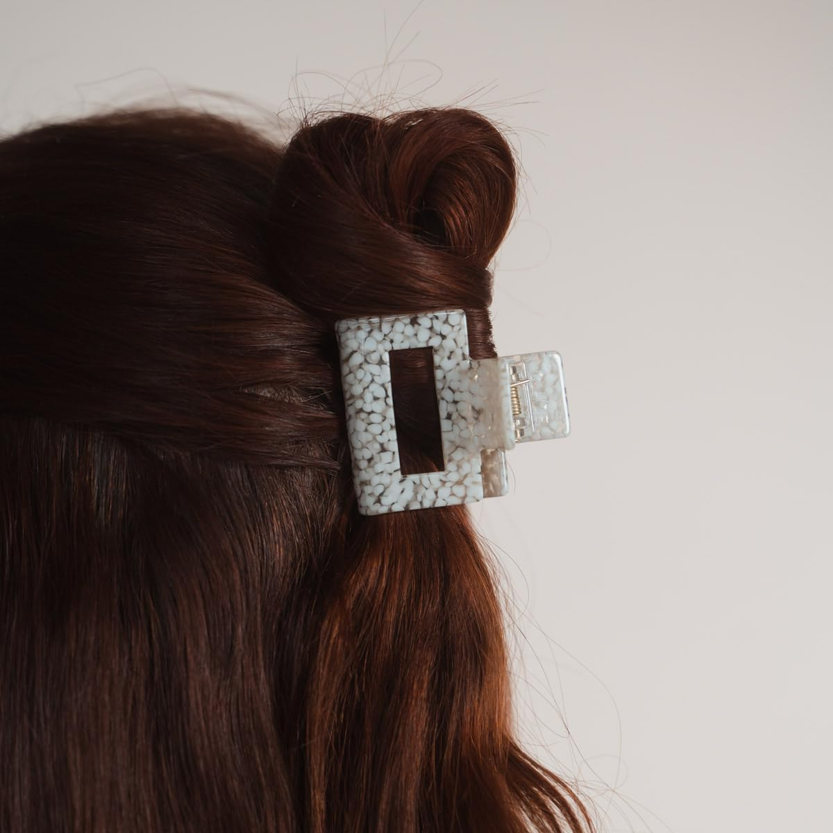 Malin Hair Claw image number 1