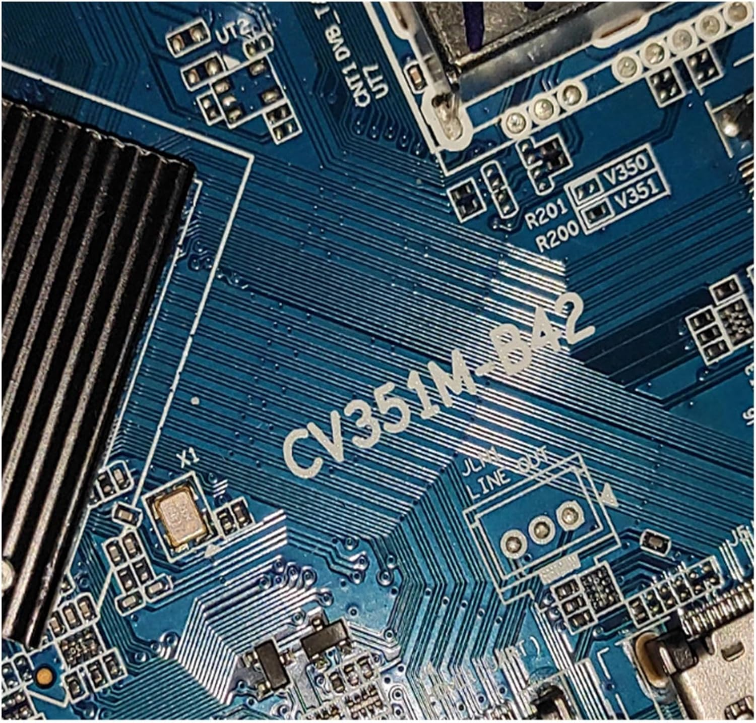 CV351M-B42 TV Motherboard Resolution 1920X1080 Constant Current Voltage Current 70-80V 560Ma image number 3