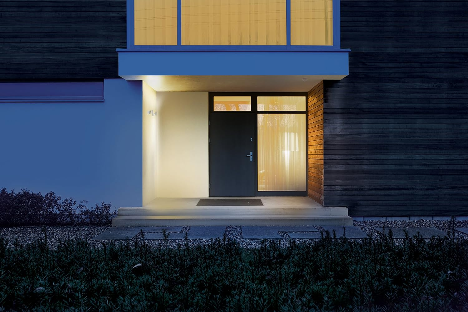 Steinel Motion Detector Is 360-3 White, 2000 W Capacity, 360&deg; PIR Sensor, 12 M Range, LED Suitable, Ceiling Mounting