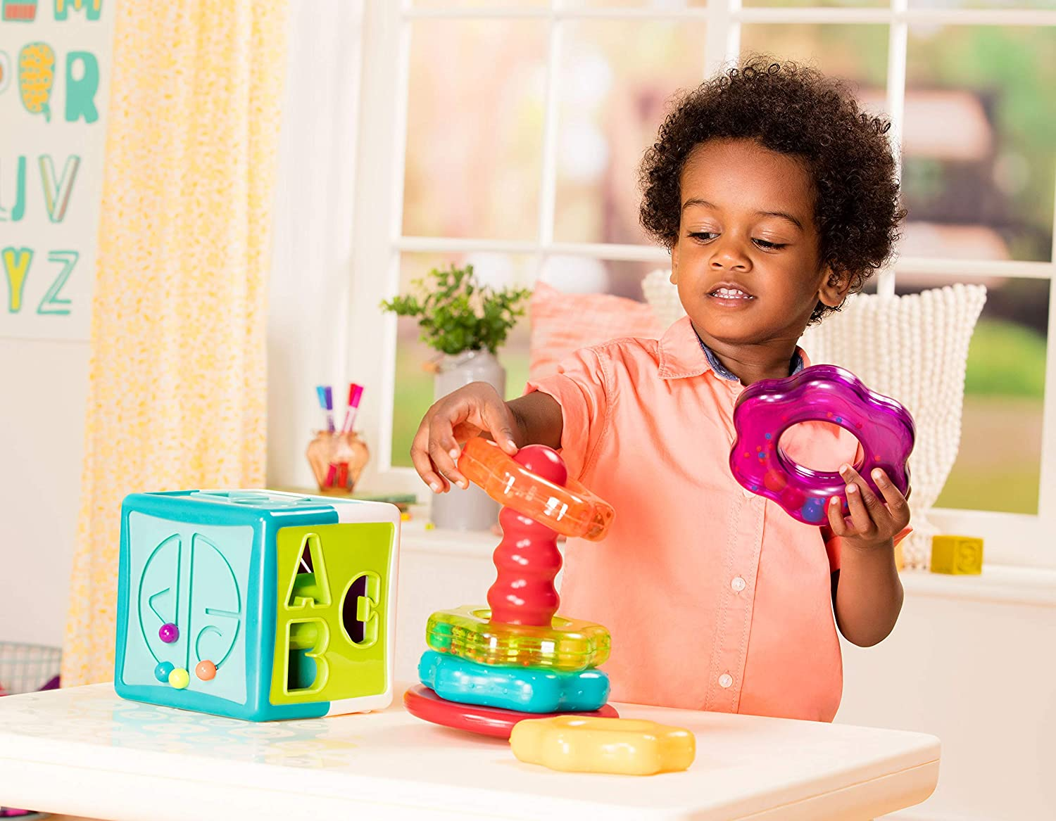 Battat &ndash; Sort & Stack Combo &ndash; 17 Pieces Sensory Sorting Set &ndash; Activity Cube with Bead Maze &ndash; Educational & Dexterity Toys &ndash; 2+ Years &ndash; Shape Sorter Cube + Stacking Rings