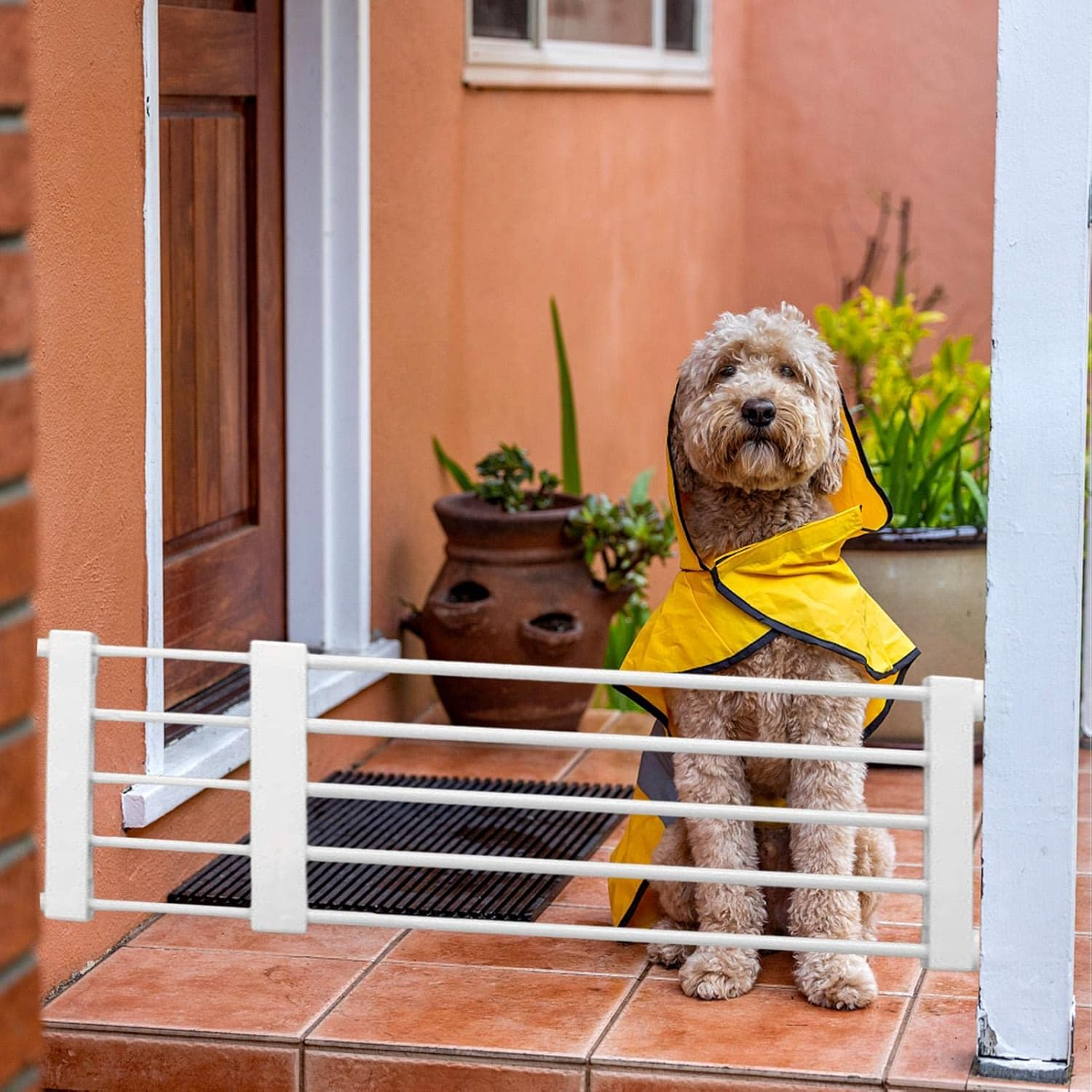 Geugecy Gates for Dogs Indoor, Short Dog Gate, Pet Safety Gate, Easy Installation Gate, Low Safety Retractable Gate for Puppies and Pets, Retractable Wide Child Safety Low Pet Gates