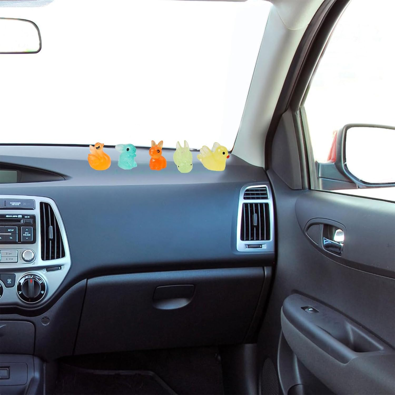 MYTOAU 60 PCS Mini Resin Animals Set, Luminous Resin Animals Figures for Family Crafts Aquarium Garden Landscape Dollhouse Ornament Potted Decorations DIY Accessories(Style and Color Are Random) image number 6