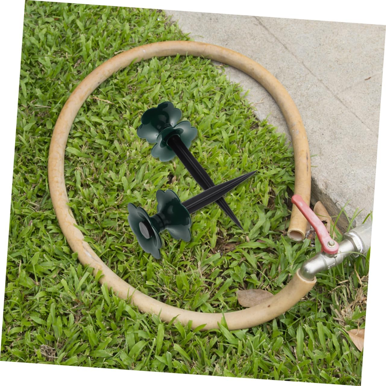 Kisangel 6Pcs Garden Hose Guide Spikes Ground Stakes for Outdoor Lawn and Garden Use Small Sturdy Plastic Water Hose Holders in Black and Green for Gardening Supplies image number 4