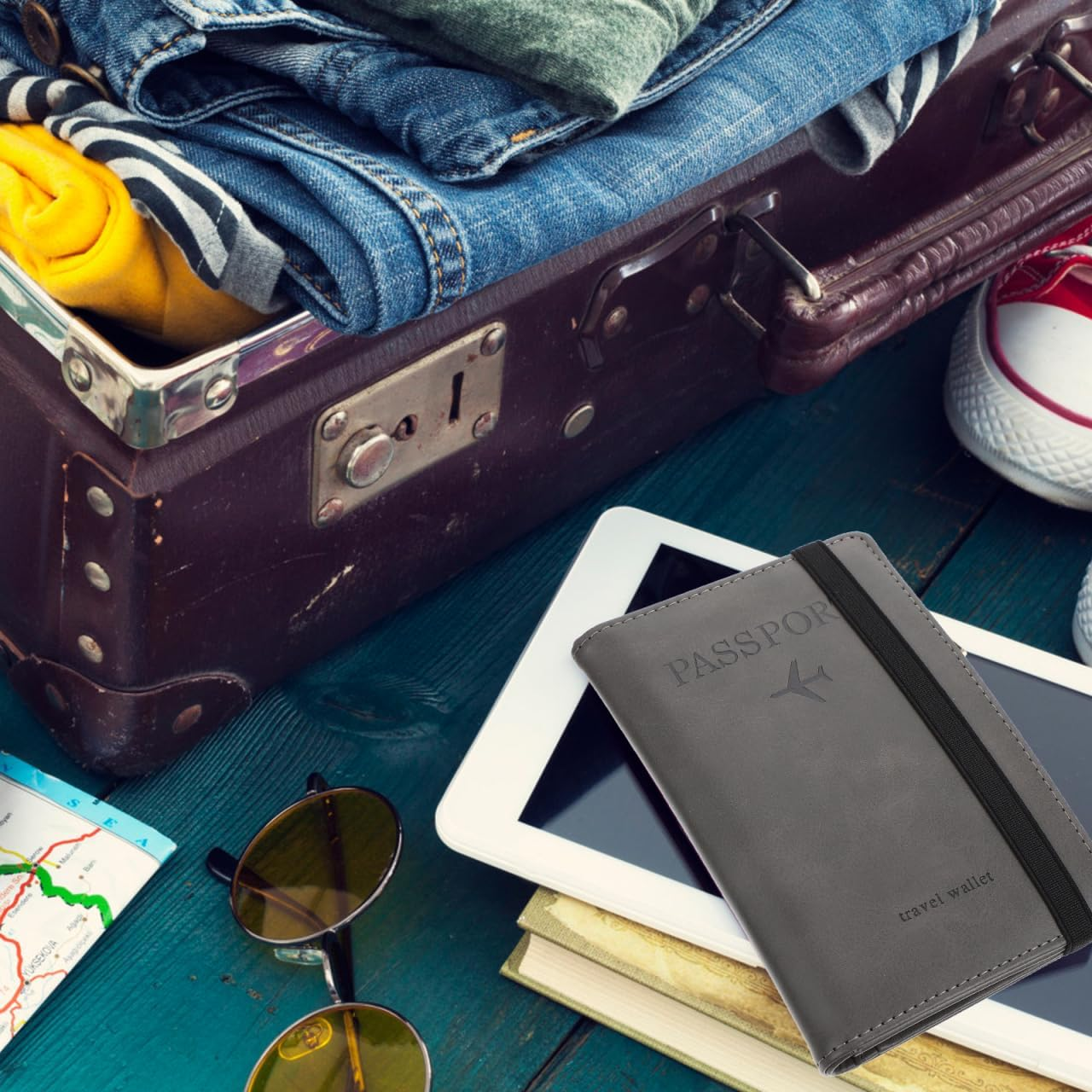 Didiseaon Folding Id Card Holder Rfid Passport Case Travel Document Cover Slim Lightweight Cards Protector image number 3