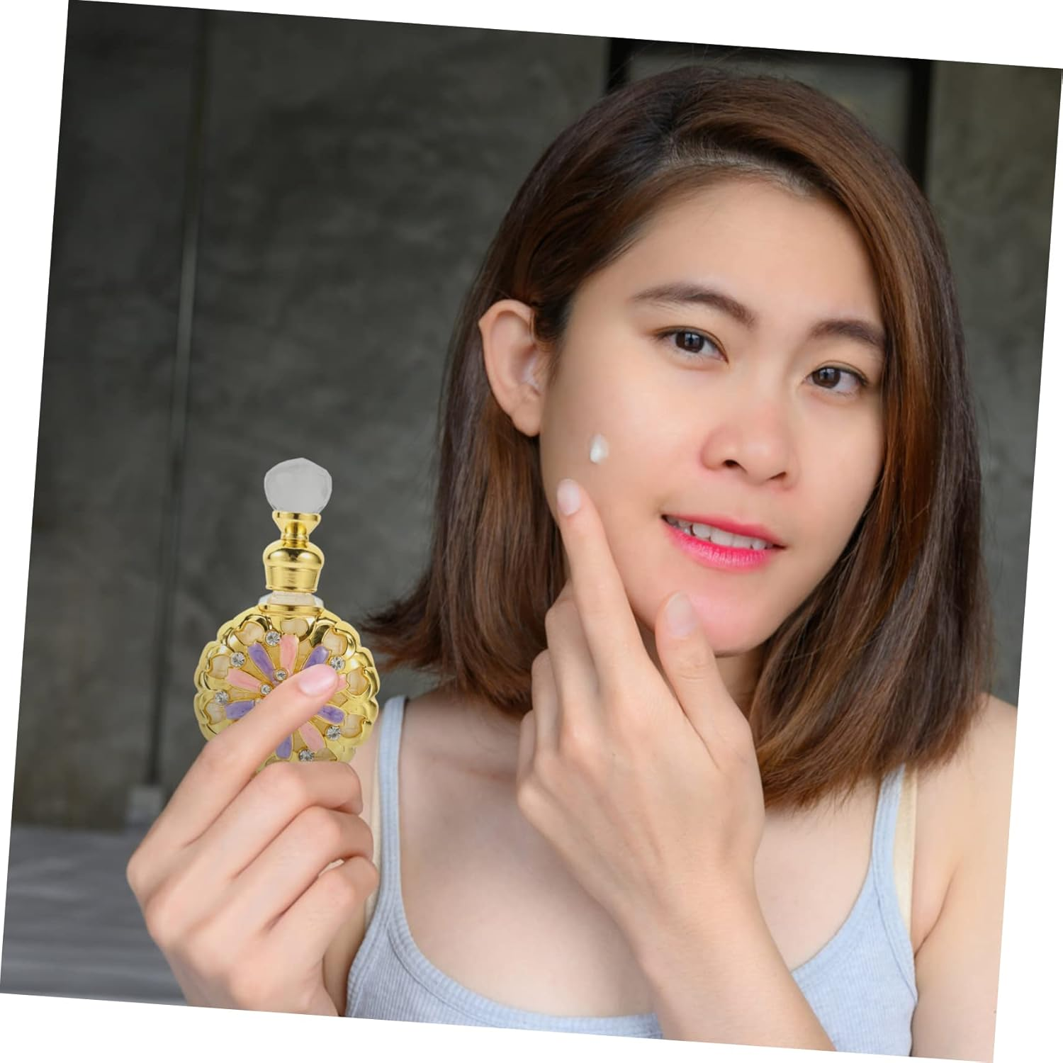 Mikinona Glass Essential Oil Bottle Perfume Holder Set of 8 30Ml Refillable Empty Aroma Bottles for Travel and Aromatherapy image number 2