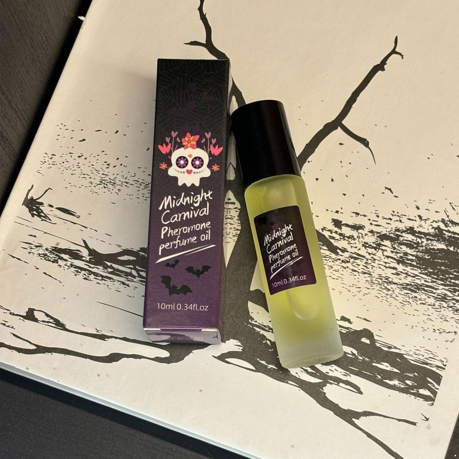Jugaoge Halloween Party Perfume Oil Midnight Carnival Fragrance for Men and Women Black One Size image number 2