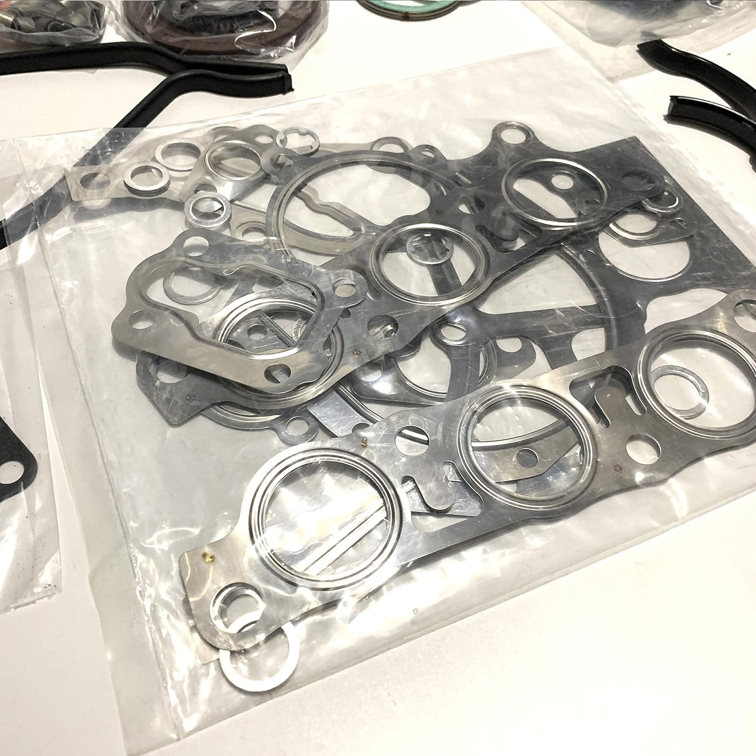 1GFE 1G-FE GXE10 Engine Complete Gasket Set New Model 04111-70151 04111-70241 Full Gasket Set Kit Compatible for Lexus IS200 IS300 200303-200507 Application Engine Parts image number 5