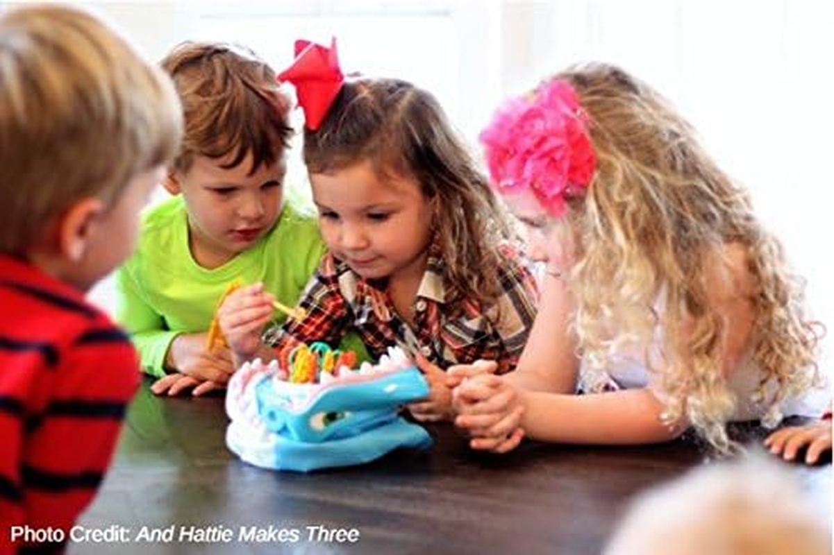 Pressman Shark Bite - Roll the Die and Fish for Colorful Sea Creatures before the Shark Bites Game! - Trilingual image number 1