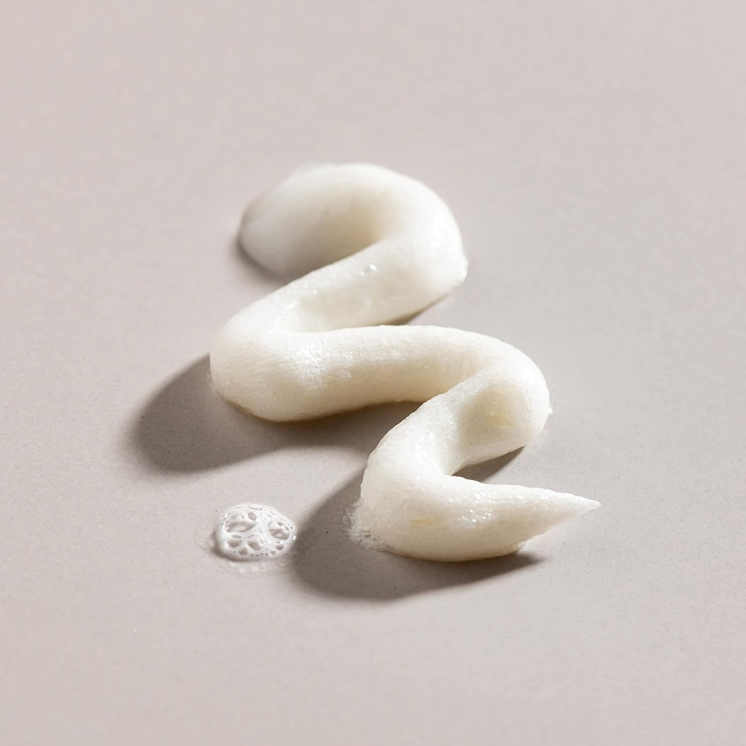 Ocean Road Every Day Foaming Face Wash 100Ml &ndash; Invigorating and Hydrating Facial Cleanser with Jojoba Esters & Australian Superfruits &ndash; Soothes Skin, Reduces Pores & Redness for Soft, Refreshed Complexion image number 4