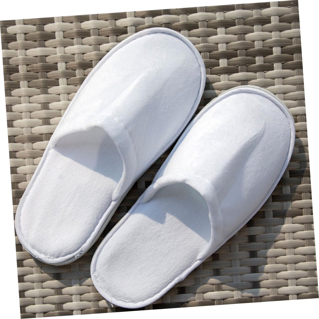 OATIPHO Bulk Slippers for Guests 12 Pack of Soft Comfortable Home Slippers for Hotel Spa Use image number 3