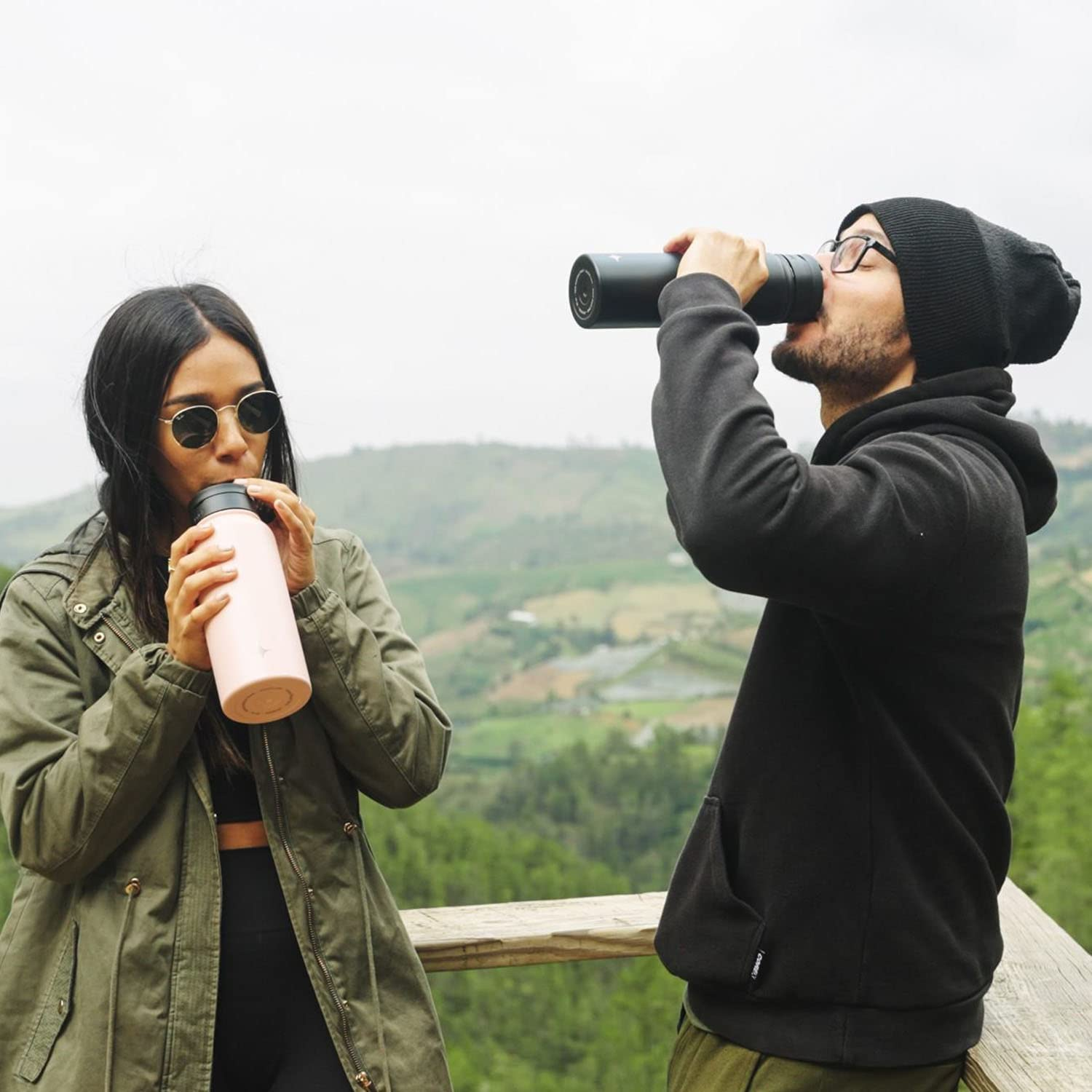 Joyjolt Triple Insulated Water Bottle with Straw Lid and Flip Lid! 32Oz Large Water Bottle, 12 Hour Hot/Cold Vacuum Insulated Stainless Steel Bottle. Bpa-Free Leakproof Water Bottles - Thermos Bottle image number 4